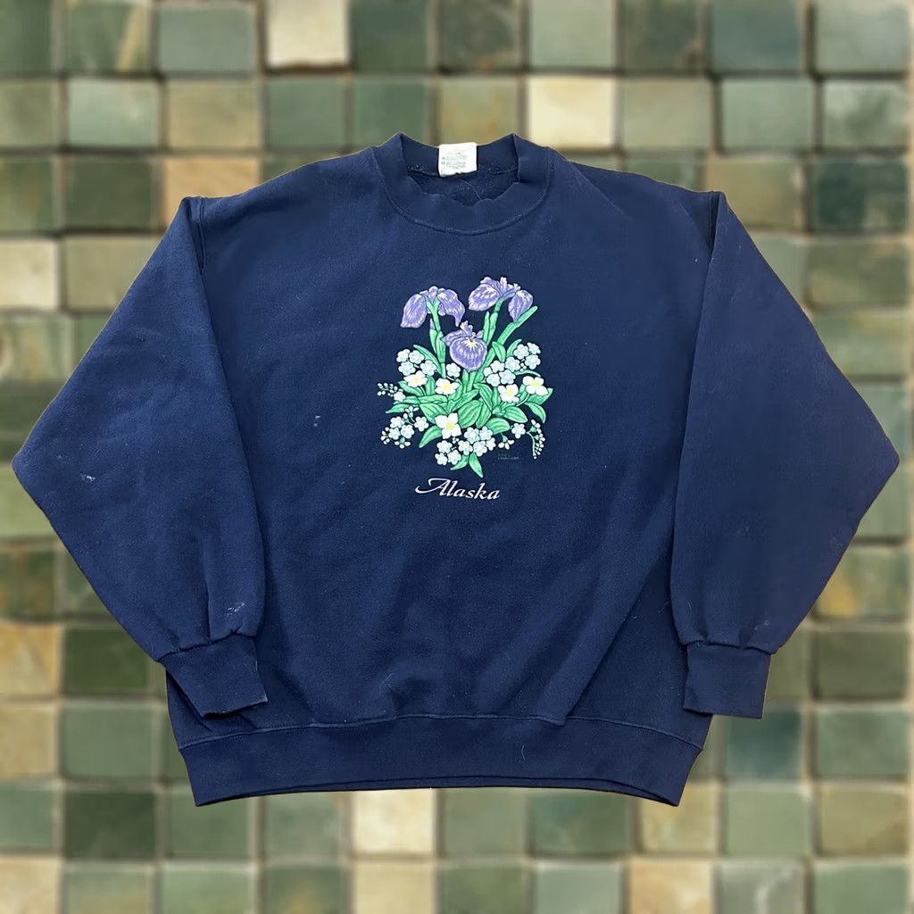 Vintage VINTAGE Alaska Crewneck Sweatshirt XL Flowers 90s Blue Mens Size US XL / EU 56 / 4 - 1 Thumbnail