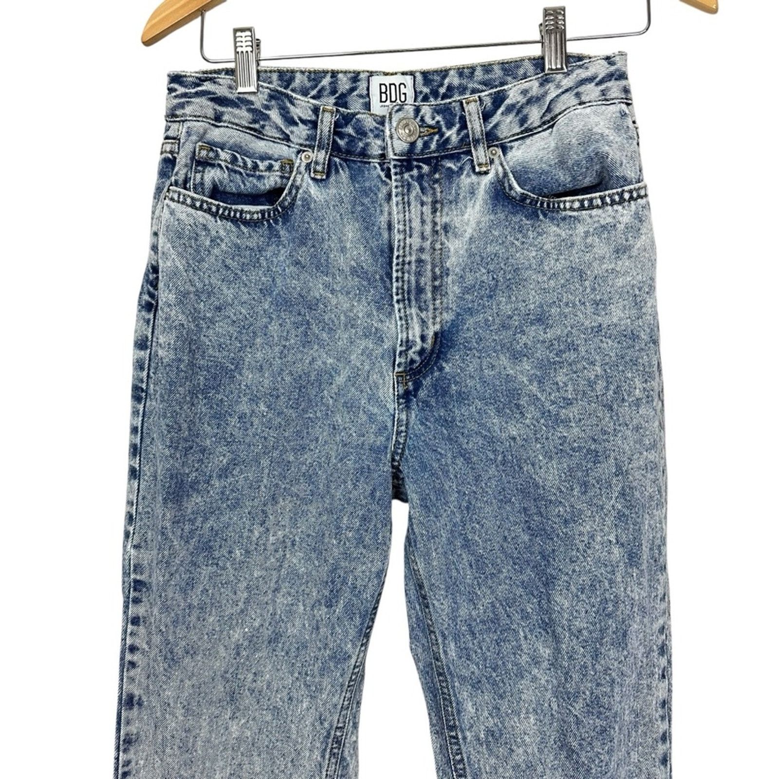 Bdg Urban Outfitters BDG High Rise Acid Wash Mom Jeans Size 28 Size 28" / US 6 / IT 42 - 2 Thumbnail