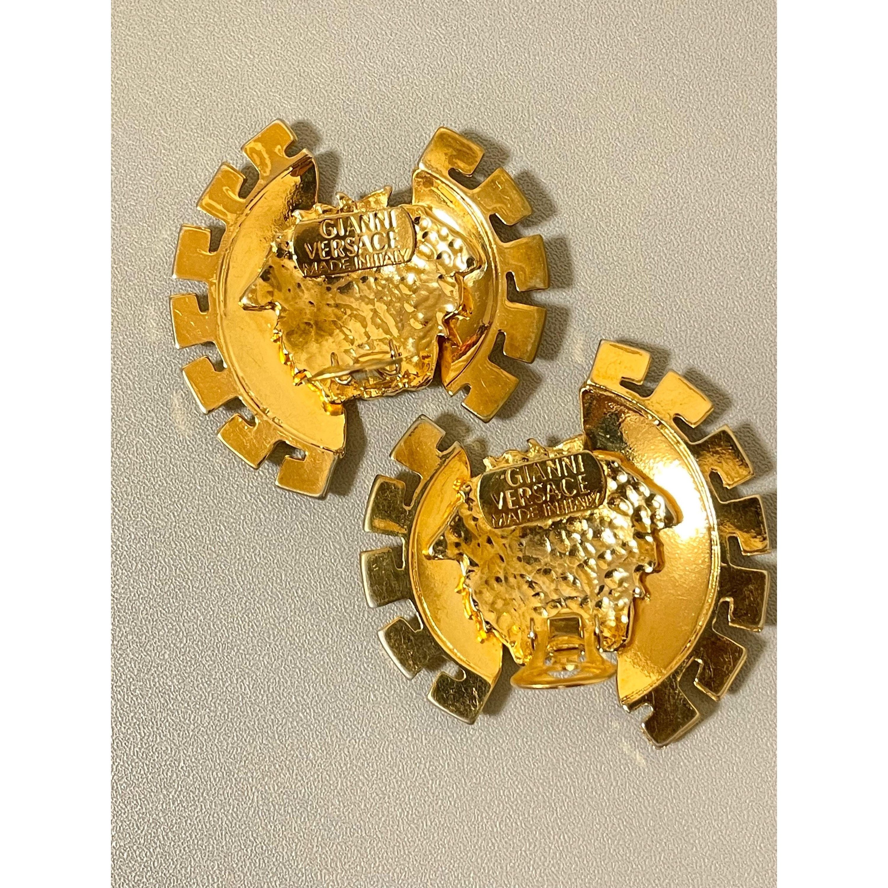 Versace Vintage Gianni Versace golden earrings with large medusa Size ONE SIZE - 5 Thumbnail