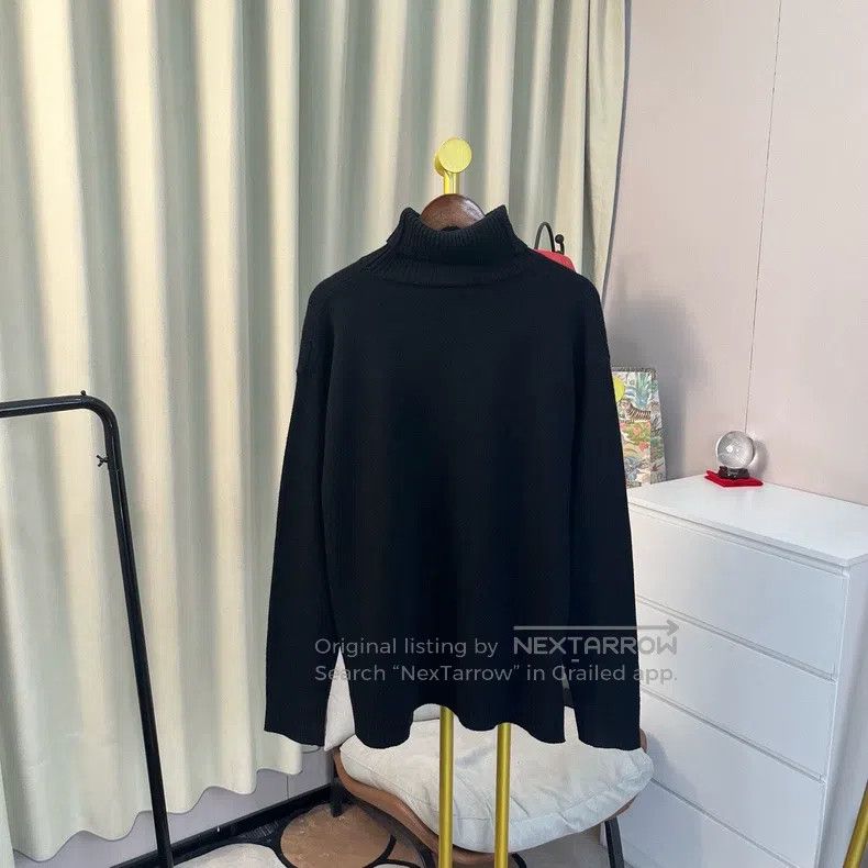 Loewe Loewe Black small logo high-neck sweater Size US XL / EU 56 / 4 - 2 Thumbnail