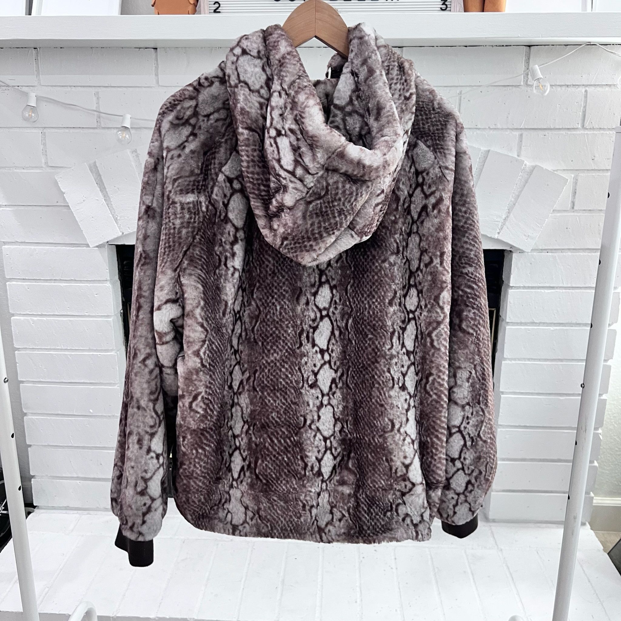 Other Fung Lan Opening Ceremony Snakeskin Faux Fur Zipped Hoodie Size US L / EU 52-54 / 3 - 5 Thumbnail