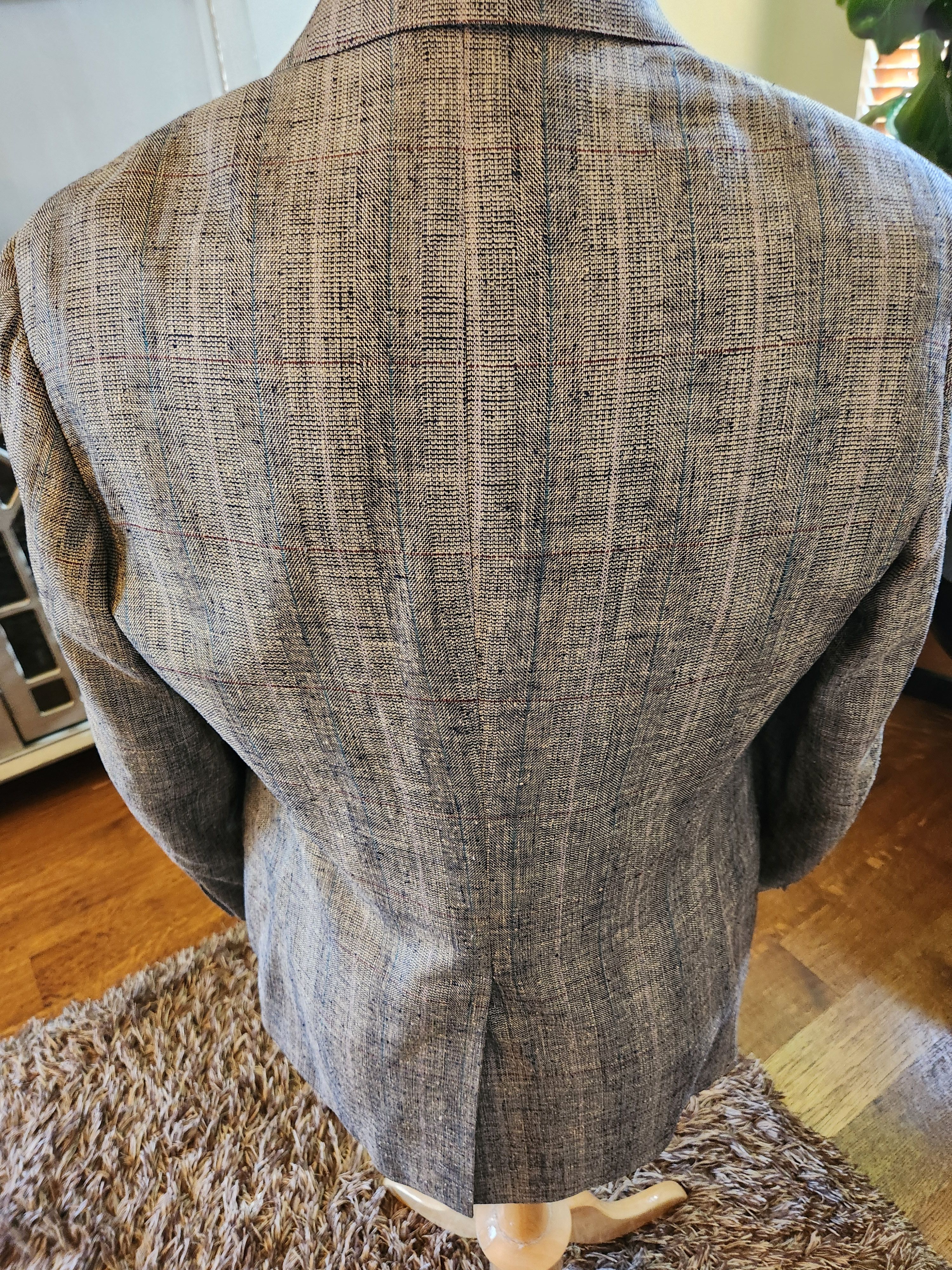 Vintage Vintage 70's Southampton 2 Button Men's 100% Silk Blazer Size 40R - 2 Thumbnail