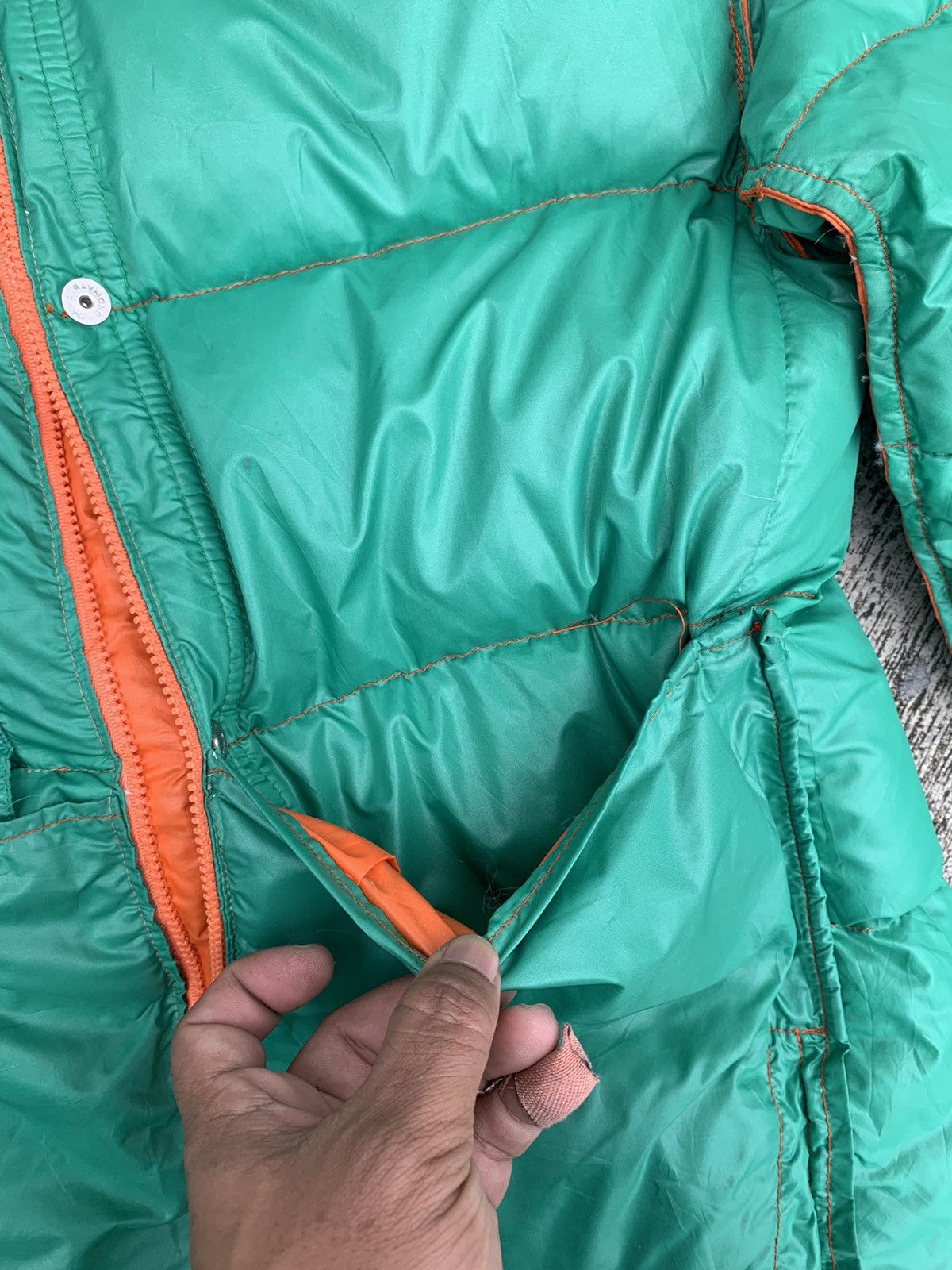 Moncler Grenoble Vintage rare 🔥 70s moncler grenoble puffer down jacket Size US M / EU 48-50 / 2 - 24 Thumbnail