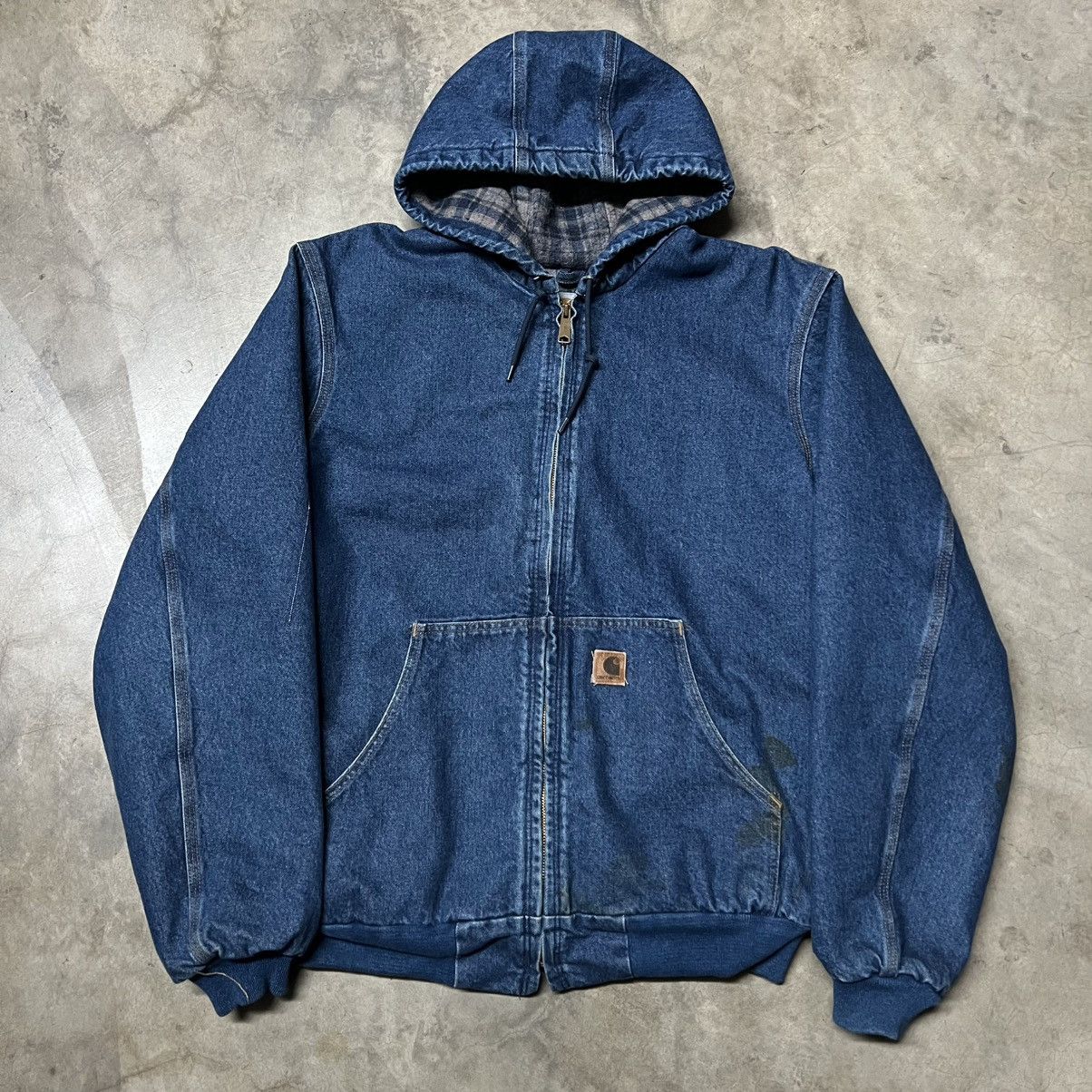 Carhartt × Carhartt Wip × Vintage Vintage Carhartt J139 Blanket-Lined Denim Hooded Jacket Size US XXL / EU 58 / 5 - 1 Thumbnail