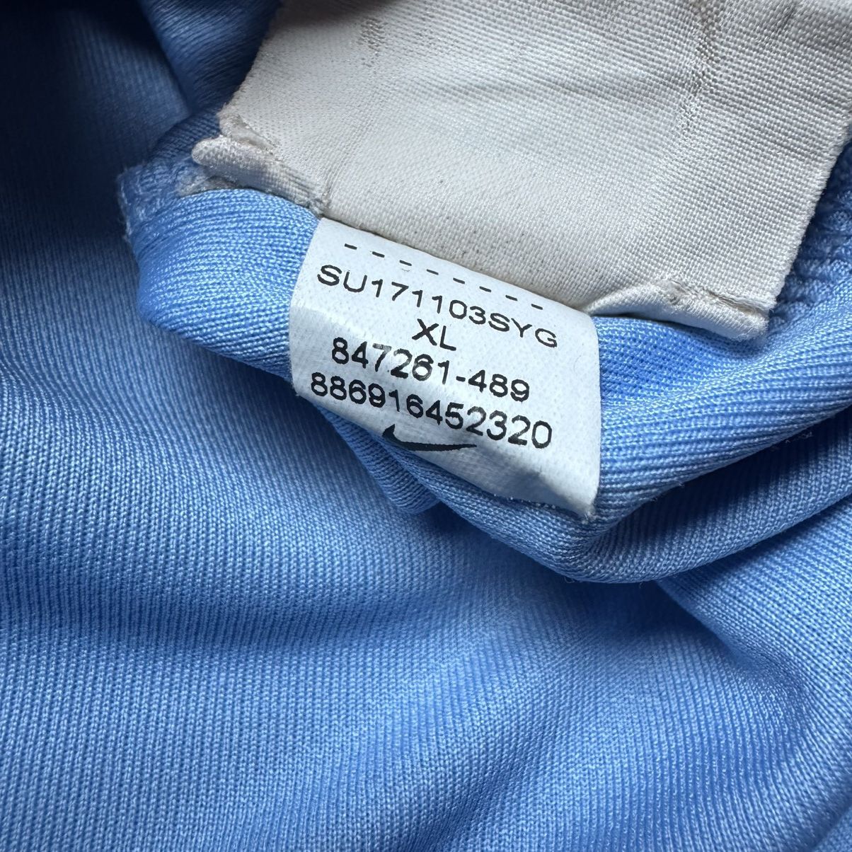 Nike Kun Aguero Manchester City vintage jersey Size US XL / EU 56 / 4 - 8 Thumbnail