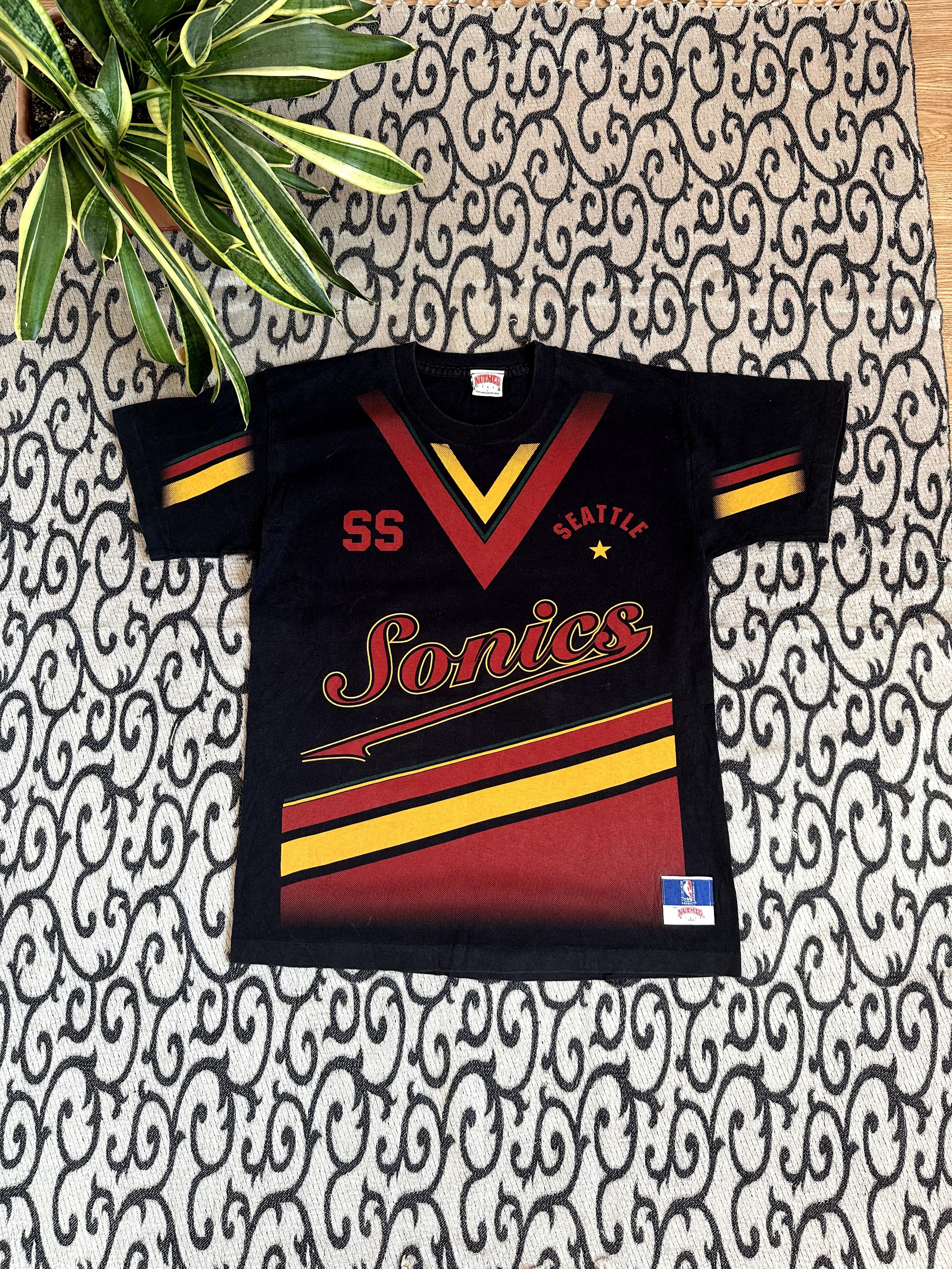 NBA × Nutmeg Vintage 90s Sonic Seattle NBA Nutmeg Made In UK Streetwear Size US L / EU 52-54 / 3 - 2 Thumbnail
