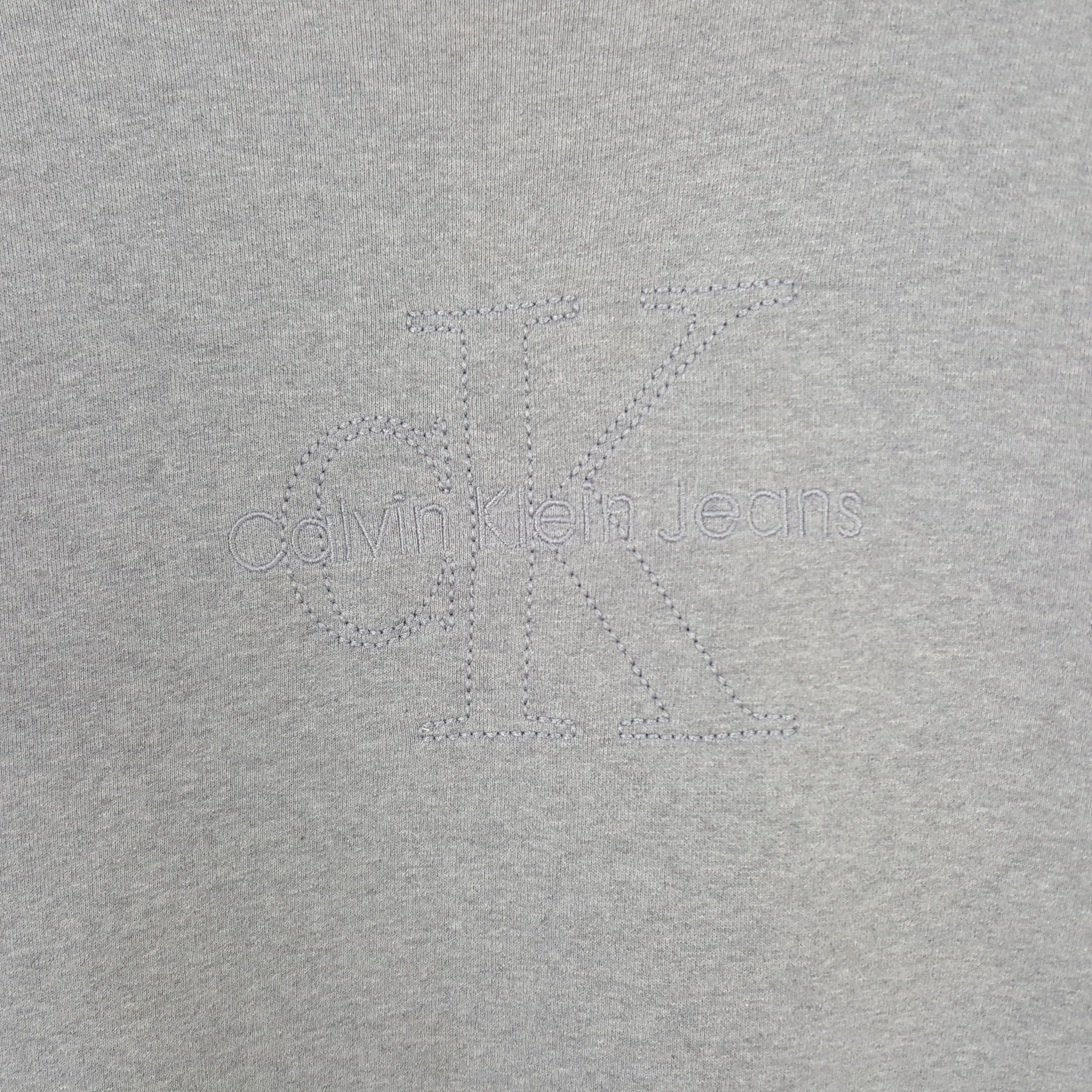 Calvin Klein Vintage Calvin Klein Jeans Plain Sweatshirt C287N34 Size US M / EU 48-50 / 2 - 2 Thumbnail