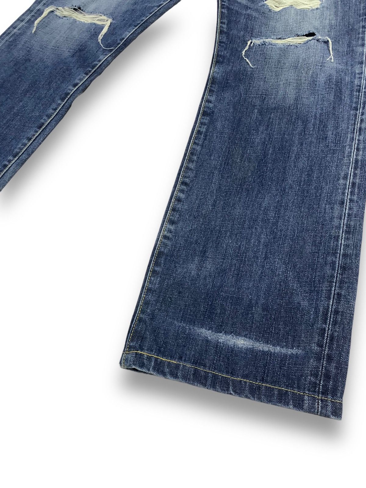 Undercover × Uniqlo Vintage Uniqlo S002 Faded Loose Straight Distressed Jeans Size US 34 / EU 50 - 12 Thumbnail