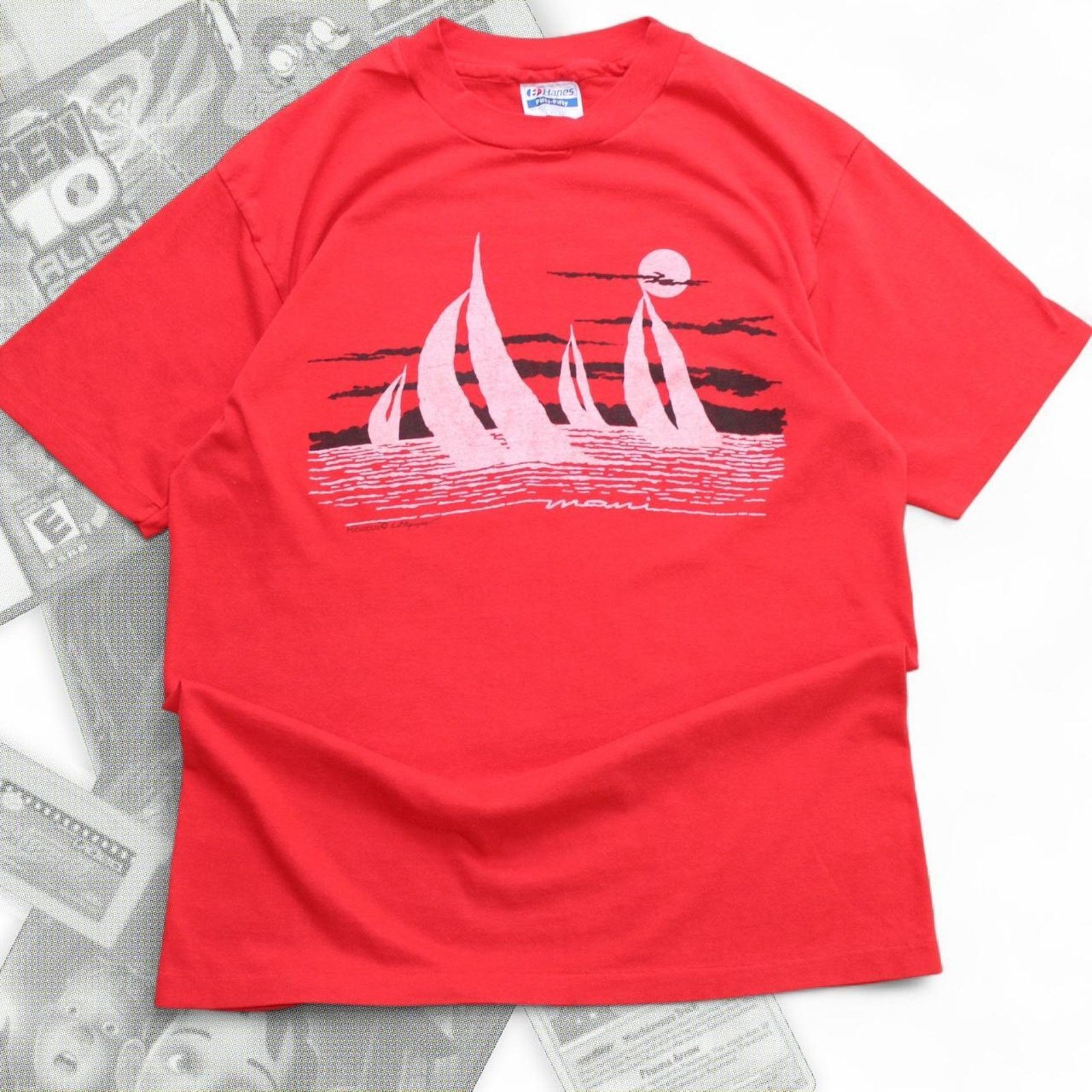 & Other Stories Red Vintage 90’s Hawaiian Sailboats Graphic Tee Size US L / EU 52-54 / 3 - 1 Thumbnail