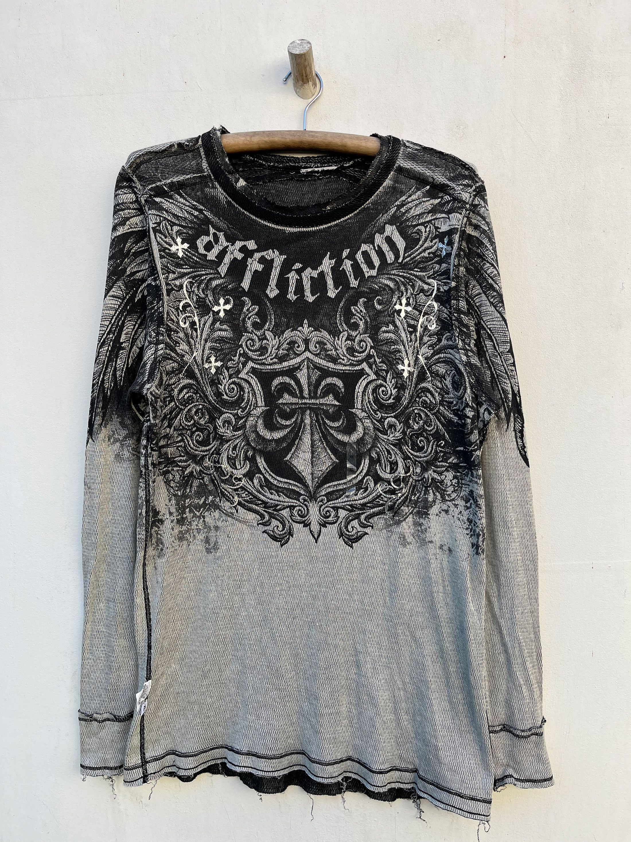 Affliction Vintage Affliction Reversible Ripped Long Sleeve Size US XL / EU 56 / 4 - 1 Thumbnail