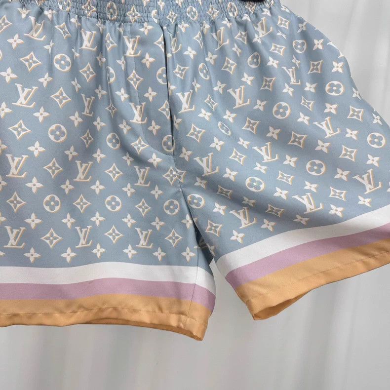 Louis Vuitton Louis Vuitton 23 FW presbyopic mulberry silk shorts Size US 36 / EU 52 - 4 Thumbnail