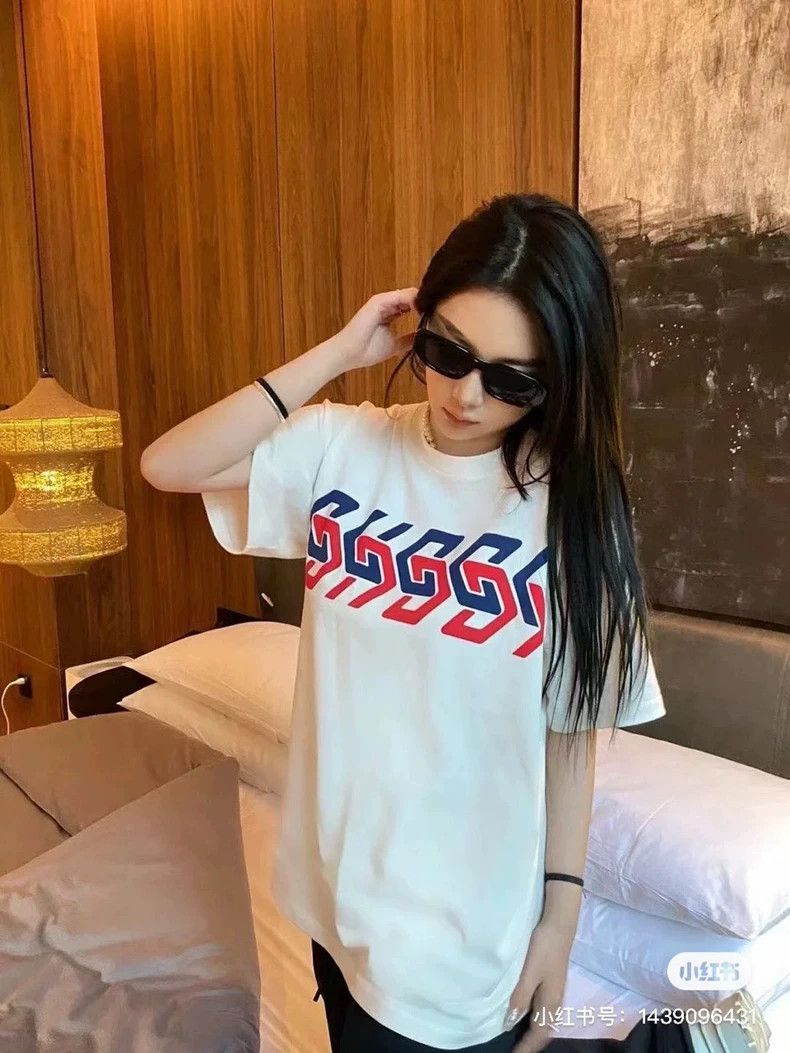 Gucci Gucci Mirror short sleeves 2504-Nextarrow Size US XS / EU 42 / 0 - 7 Thumbnail