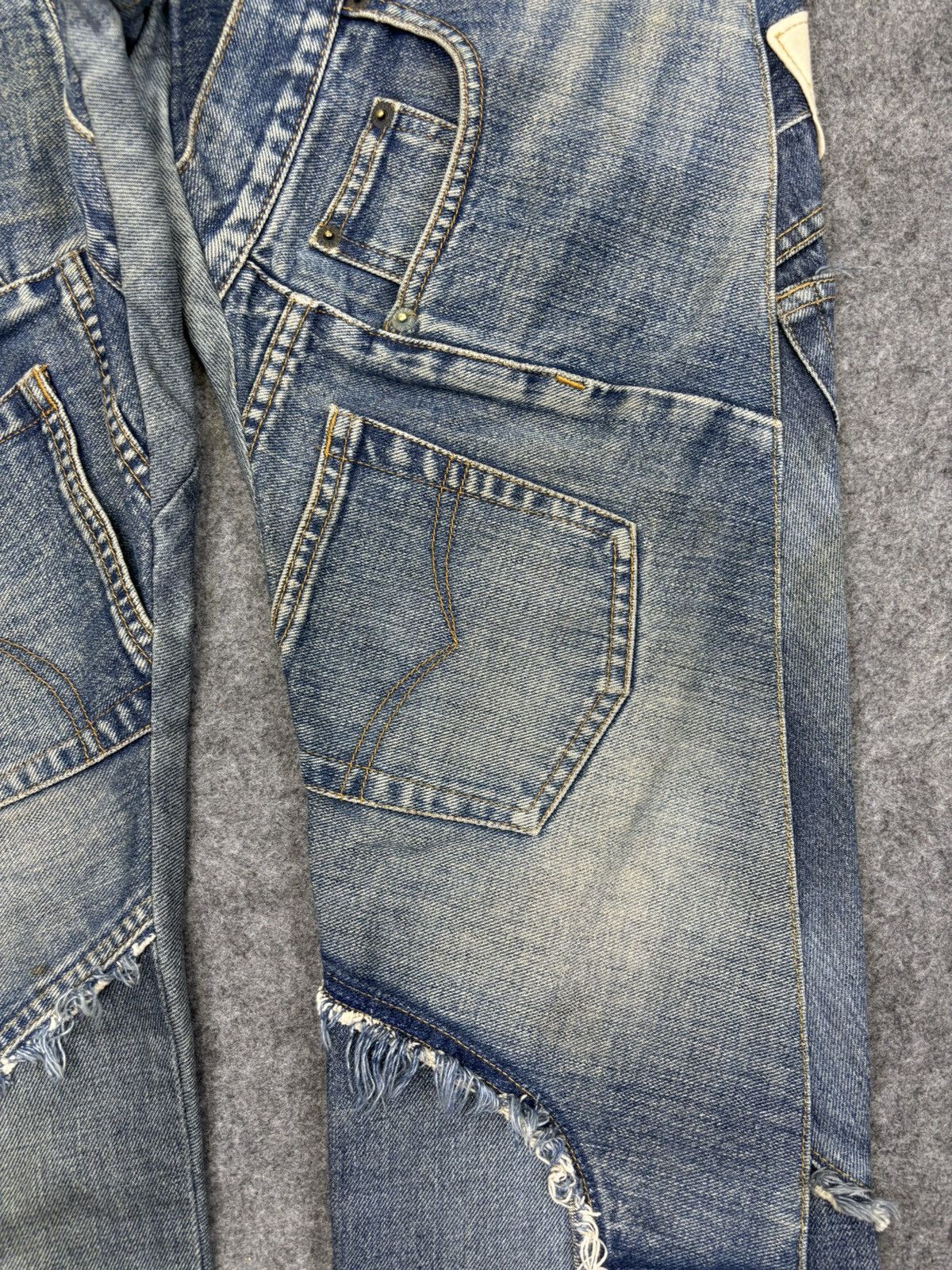 20471120 Archival AW2000 20471120 PAPER RECYCLED DENIM F773 Size US 32 / EU 48 - 7 Thumbnail