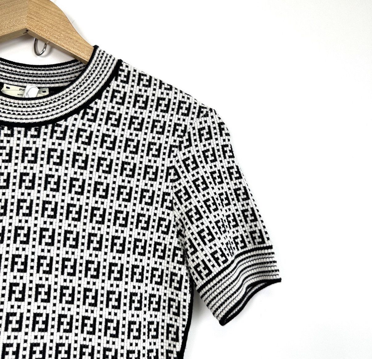 Fendi Fendi Black and White Knitted Short Sleeve K12 Size XS / US 0-2 / IT 36-38 - 5 Thumbnail