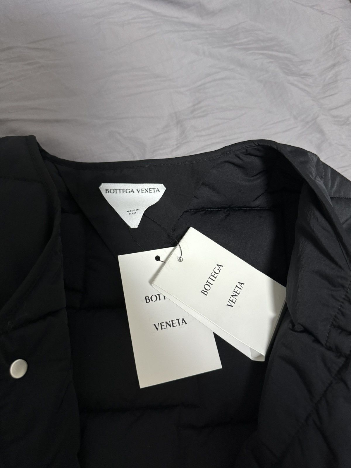 Bottega Veneta Gilet Intreccio Padded Tech Nylon Button On Vest Size US L / EU 52-54 / 3 - 9 Thumbnail
