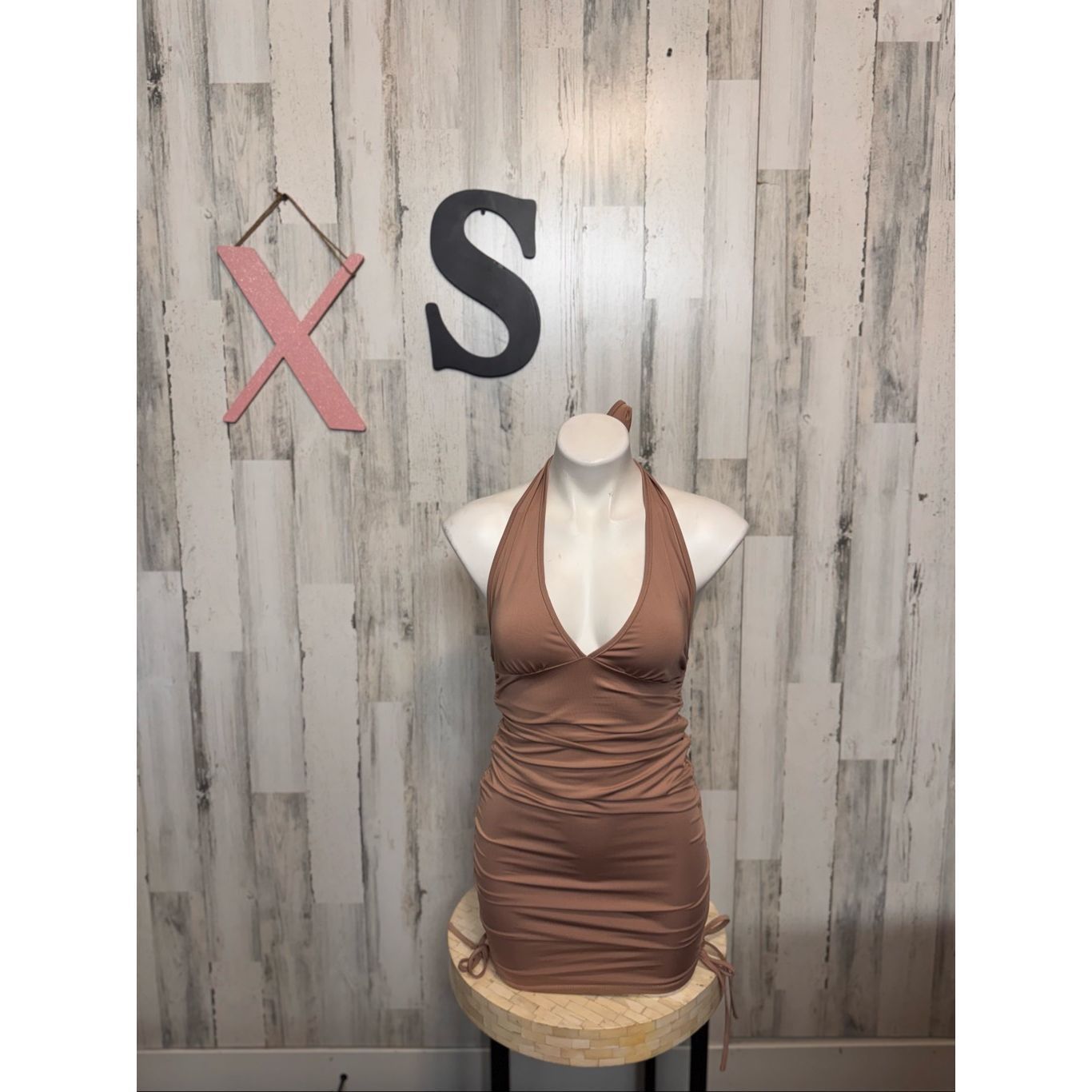 Other Beige Deep V-Neck Ruched Drawstring Halter Backless Mini Dre Size XS / US 0-2 / IT 36-38 - 1 Thumbnail