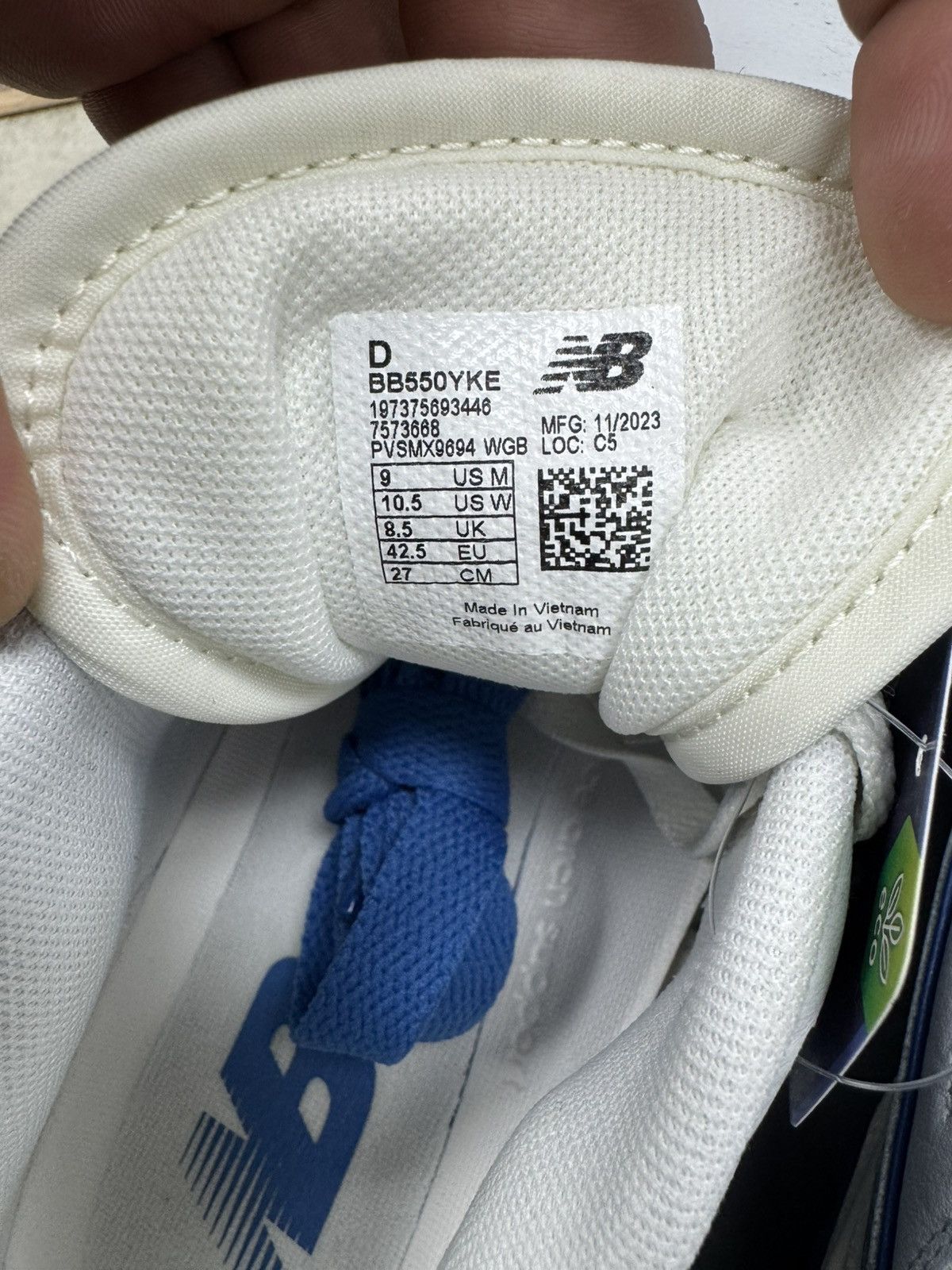 New Balance New Balance 550 Chrome Blue Patent Size US 9 / EU 42 - 6 Thumbnail