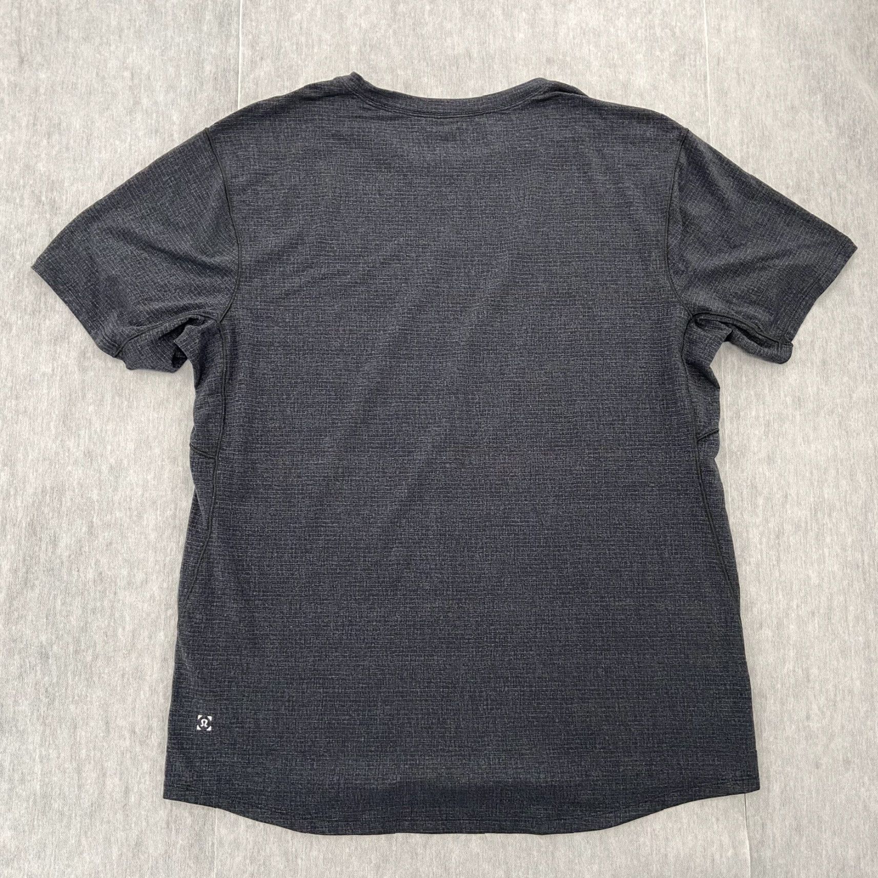 Lululemon LULULEMON Shirt Adult XL Blue Short Sleeve Active Gym Pullover Men XL Sportswear Mens Size US XL / EU 56 / 4 - 2 Thumbnail