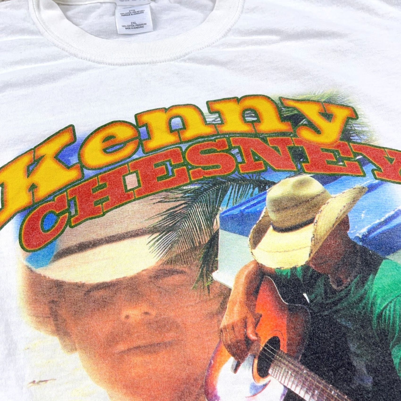 Gildan VINTAGE Kenny Chesney Shirt Men 2XL White Band Tee Country Music Y2K Road Radio Shirt Size US XXL / EU 58 / 5 - 7 Thumbnail