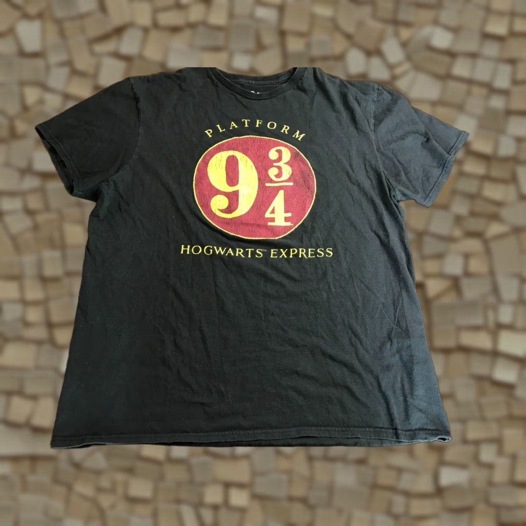Vintage Harry Potter Shirt Men Large Black Hogwarts Express Platform 9 3/4 Tee Size US L / EU 52-54 / 3 - 1 Thumbnail