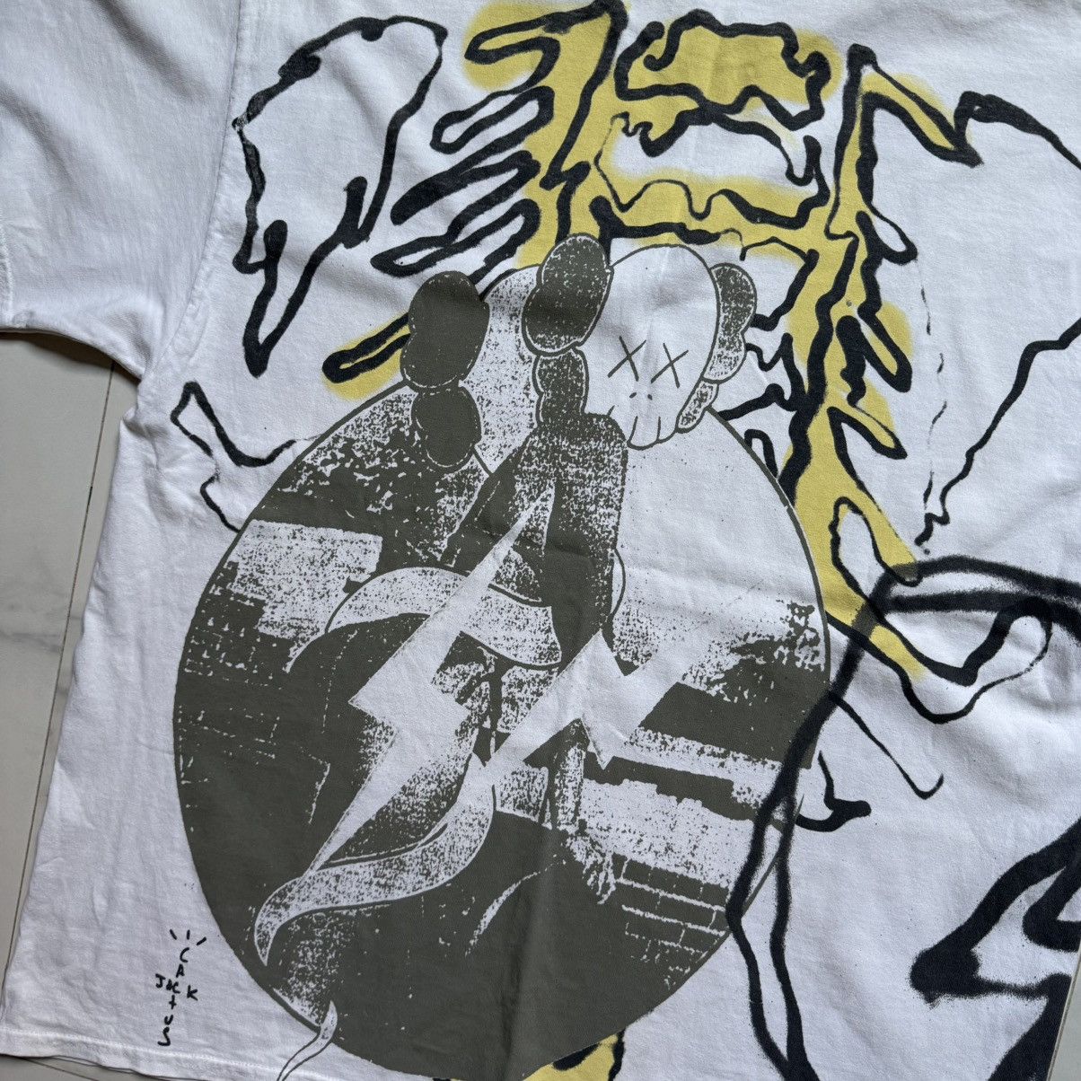 Fragment Design × Kaws × Travis Scott Travis Scott Cactus Jack x Kaws For Fragment SS21 T-Shirt Size US L / EU 52-54 / 3 - 6 Thumbnail