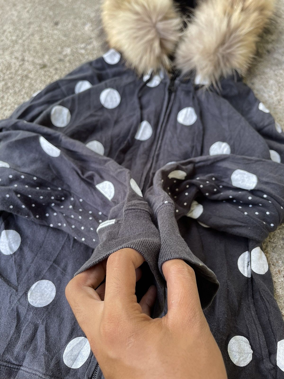Le Grande Bleu (L.G.B.) Japanese Brand Polkadot Art Faux Fur Hoodie LGB Style Size US S / EU 44-46 / 1 - 10 Thumbnail