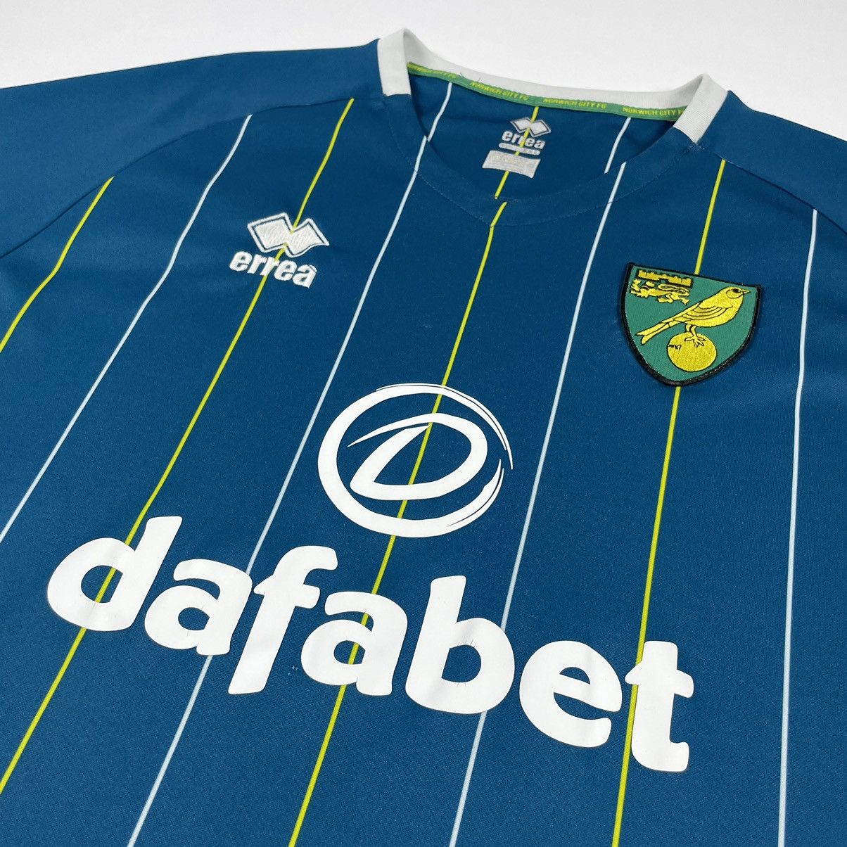 Other Errea Norwich City Soccer Jersey Size US XL / EU 56 / 4 - 5 Thumbnail