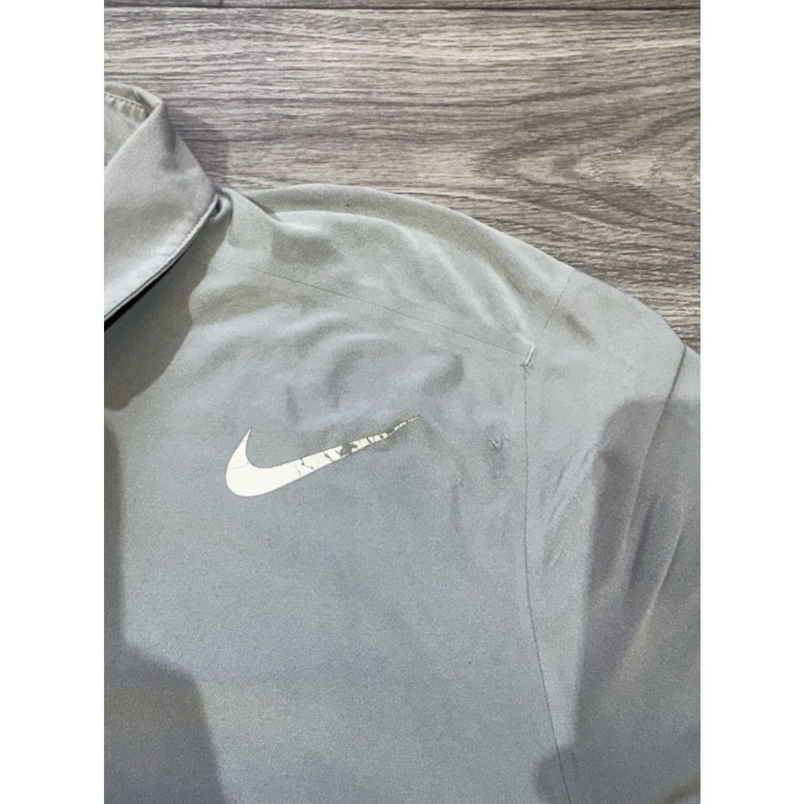 Nike RF ROGER FEDERER 2013 AUSTRALIAN OPEN TENNIS GRAY SHIRT NIKE 522830-066 MENS L SHIRT gray Nike Mens L 2013 Australian Open Federer Size US L / EU 52-54 / 3 - 7 Thumbnail