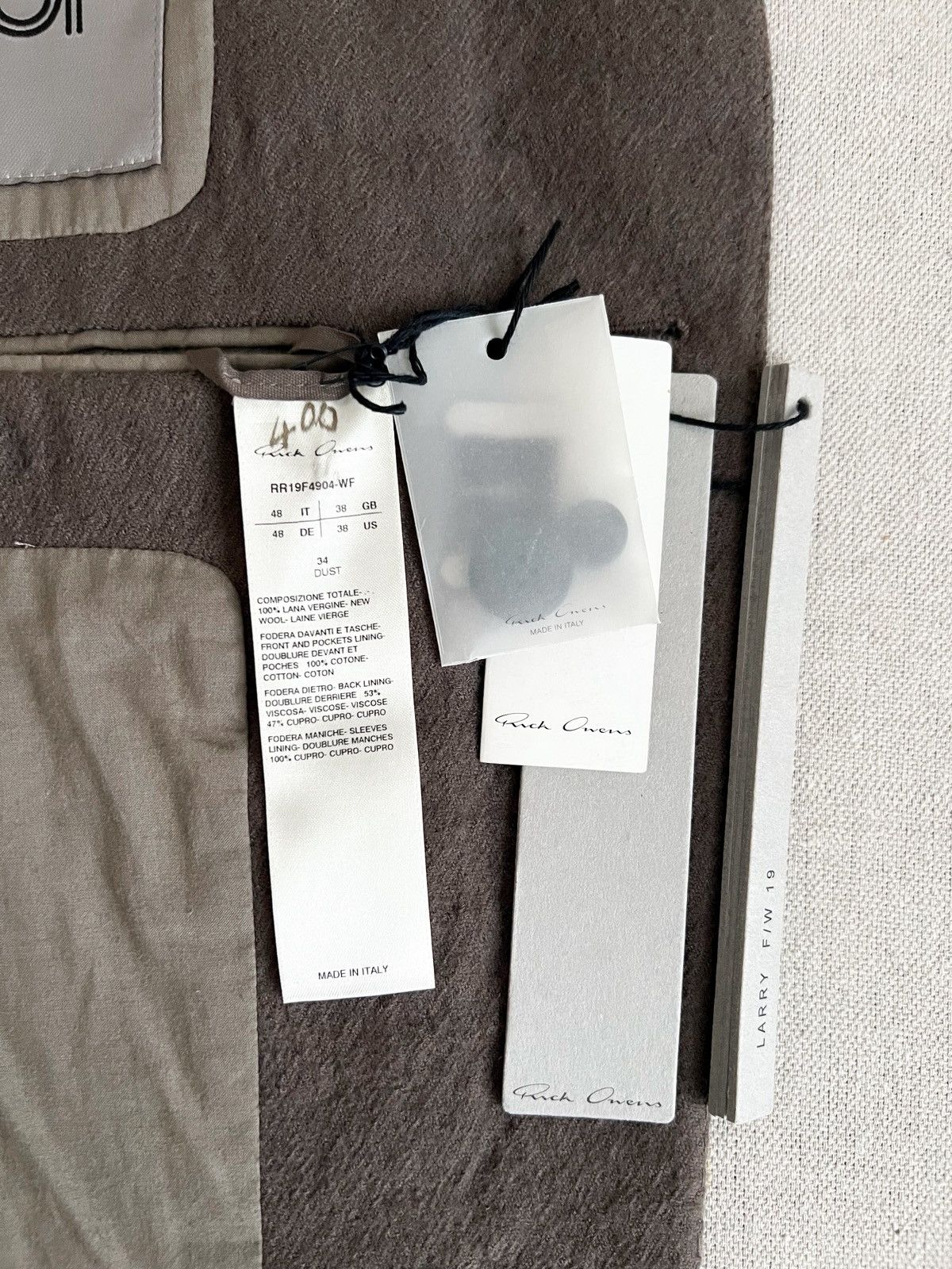 Rick Owens FW17 “LARRY” Runway RR19F4904-WF Neue Coat Size US M / EU 48-50 / 2 - 8 Thumbnail