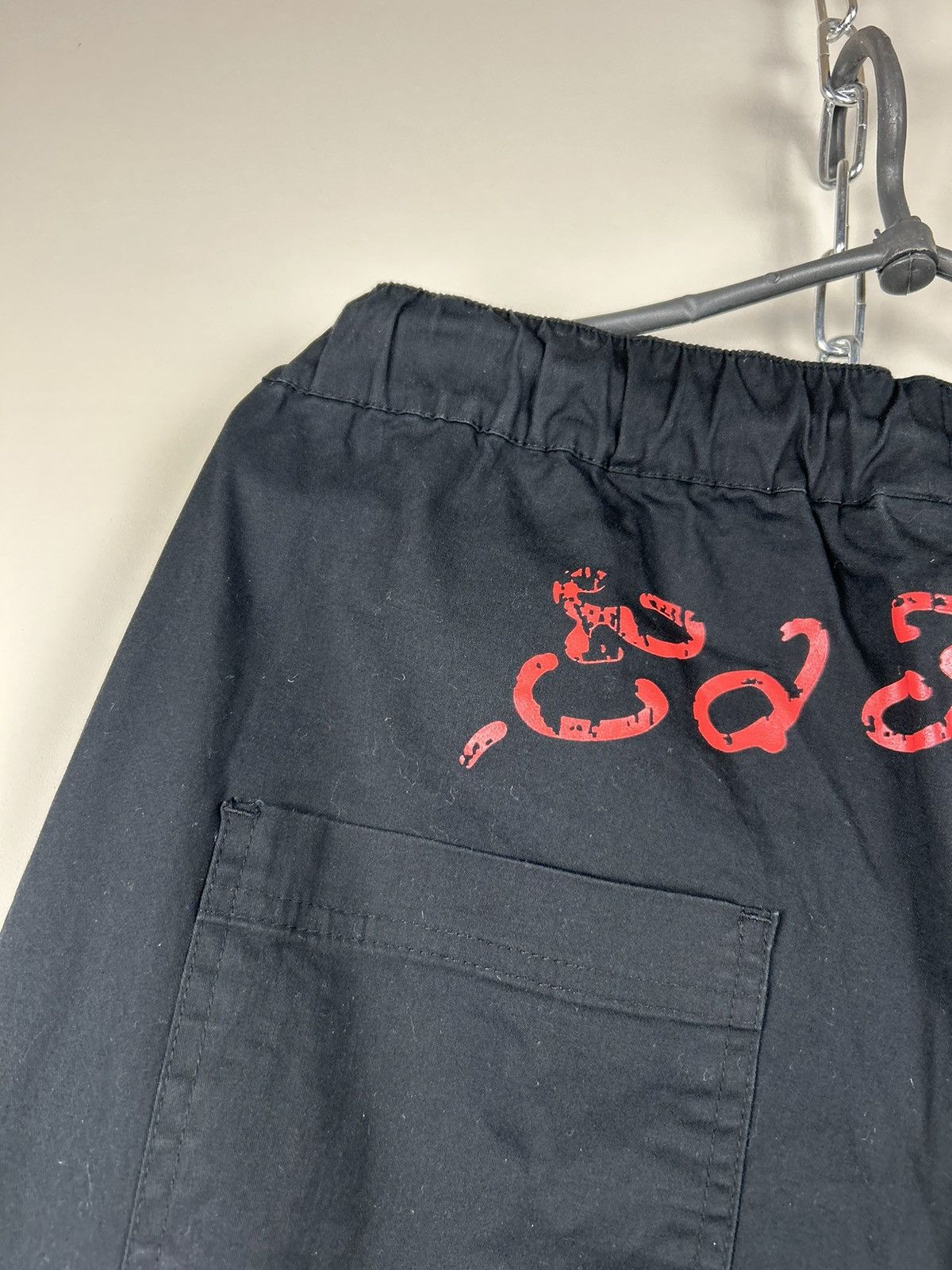 Ed Hardy Vintage Ed Hardy Cargo Pants Dragon Logo Size S Size US 30 / EU 46 - 4 Thumbnail