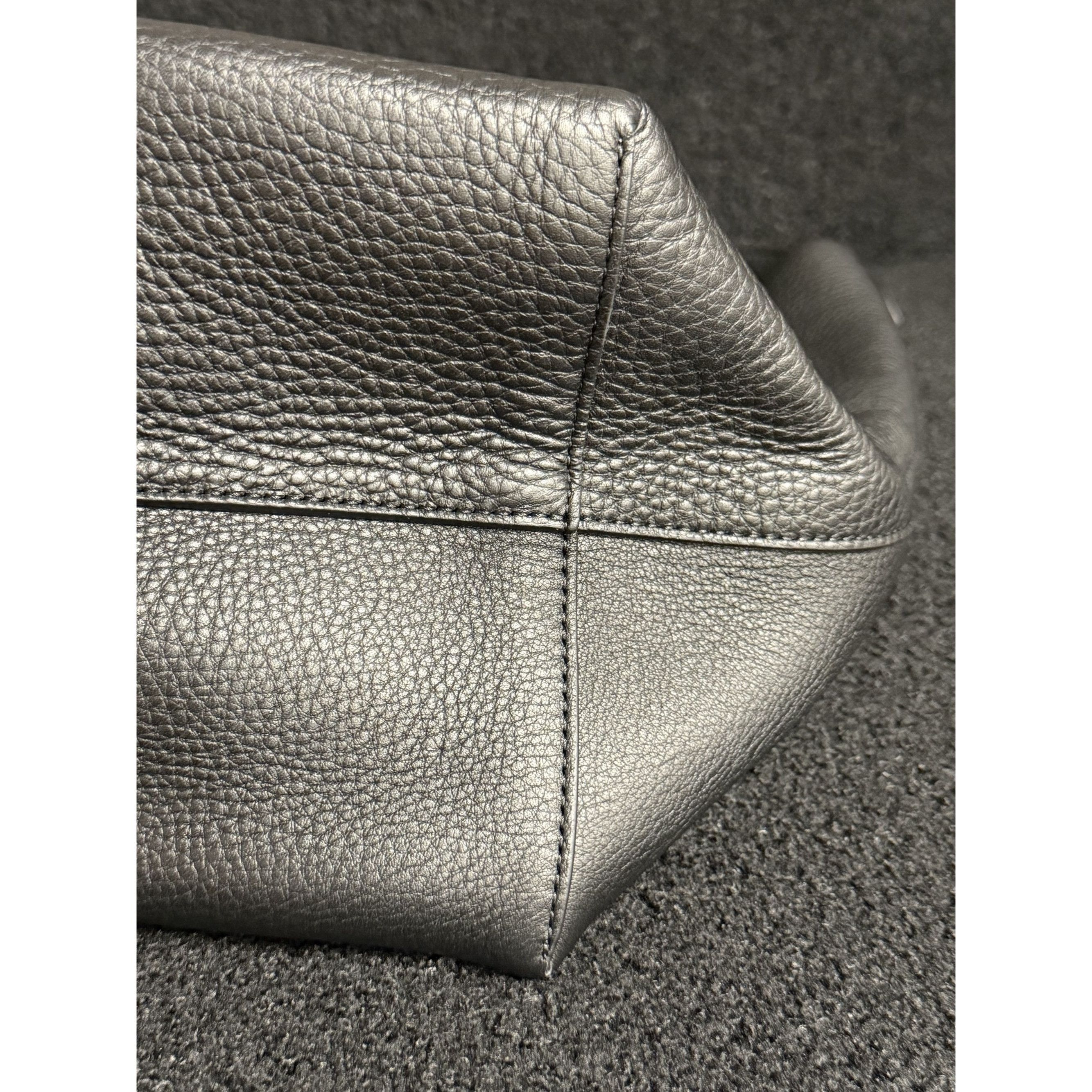 The Row The Row Pebbled Leather Shoulder Bag Gray Made In Italy Size ONE SIZE - 14 Thumbnail