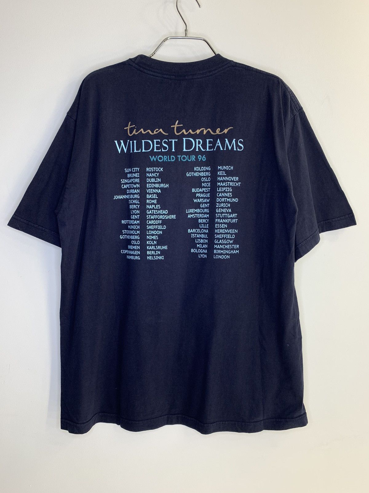 Band Tees × Vintage Tina Turner Wildest Dreams World Tour 1996 T Shirt Size US XL / EU 56 / 4 - 2 Thumbnail