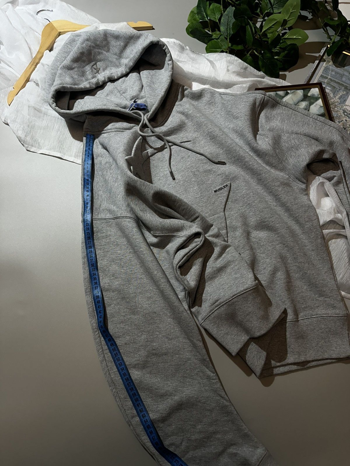 H&M × Mugler H&M & Mugler Star Motif Hoodie Oversized Light Gray Men's sz Size US L / EU 52-54 / 3 - 13 Thumbnail