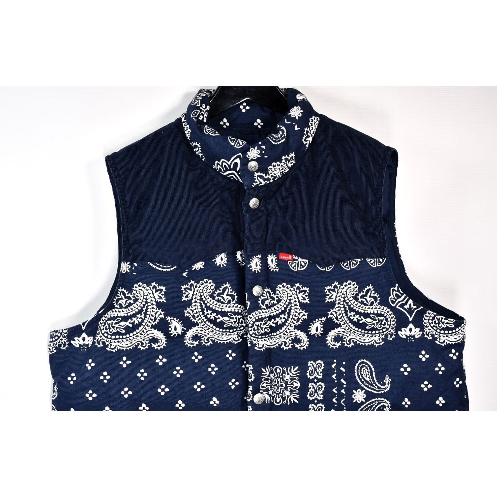 Levi's Levi’s Western Down Indigo Vest Jacket L Men’s Cotton Polyester 67cm Chest 29.92in Length New Bandana Paisley Camouflage? Size US L / EU 52-54 / 3 - 4 Thumbnail