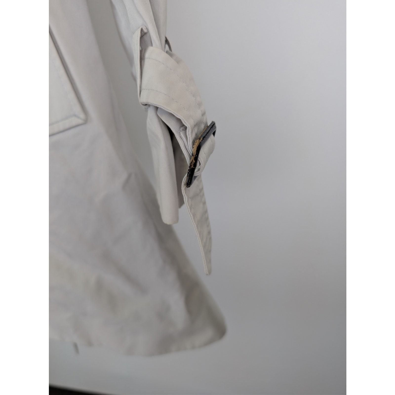 Sandro o1rshd1 CC20 short trench coat in a light beige Size US M / EU 48-50 / 2 - 5 Thumbnail