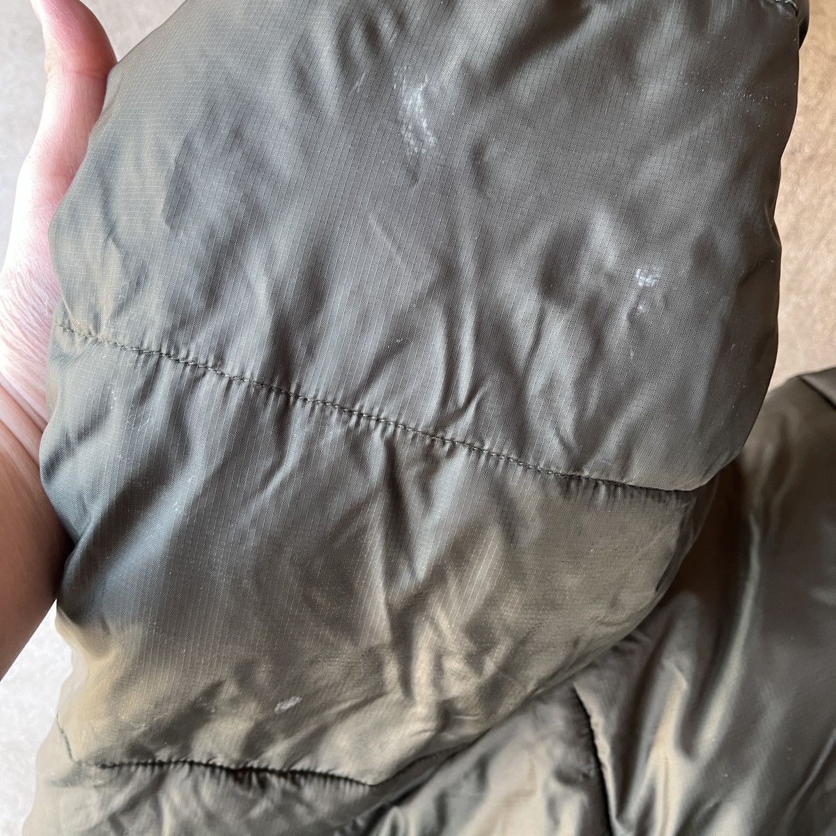 Old Navy Vintage Y2K Old Navy Olive Puffer Jacket Size US L / EU 52-54 / 3 - 3 Thumbnail