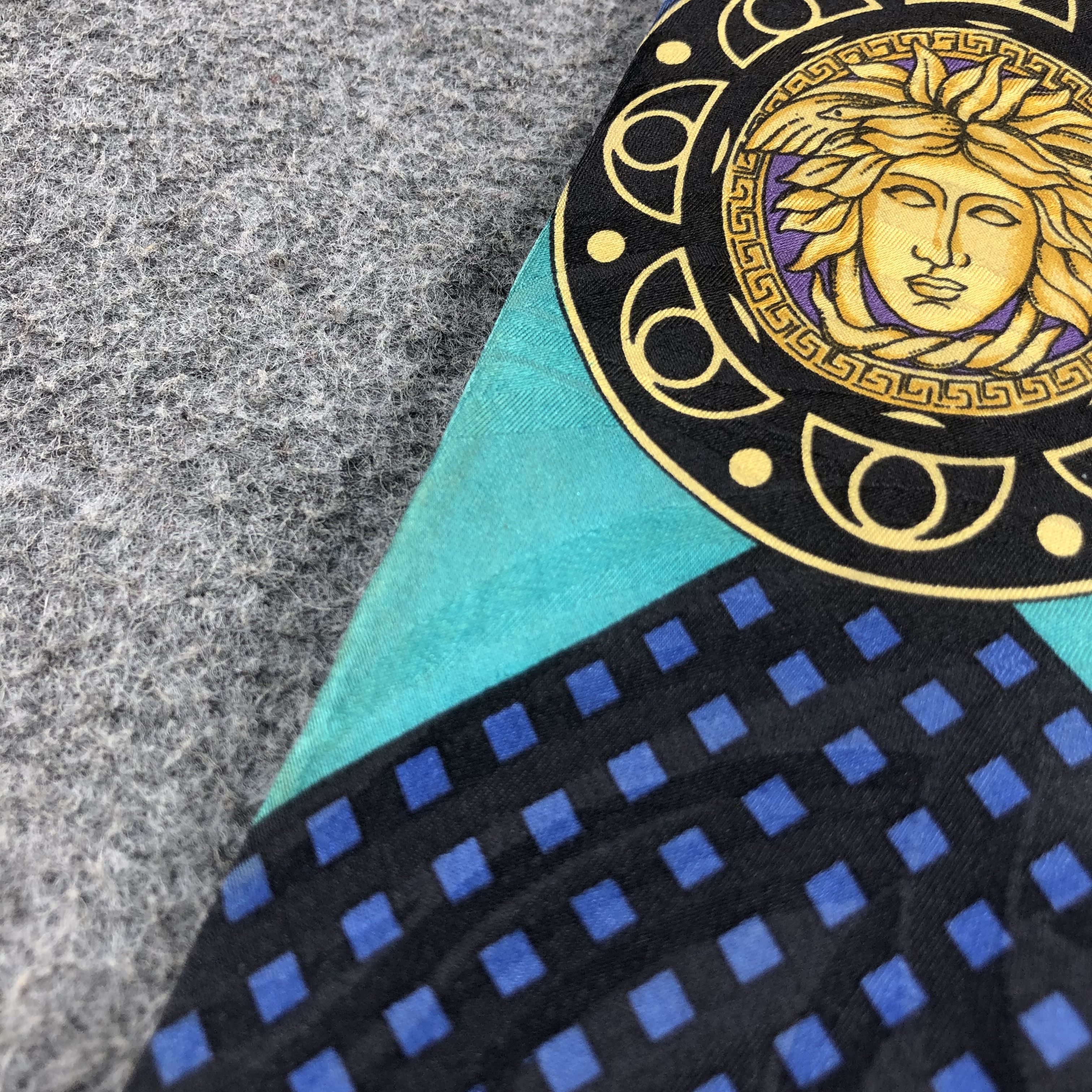 Versace × Vintage Gianni Versace Medusa Head Silk Neck Ties T51 Size ONE SIZE - 12 Thumbnail