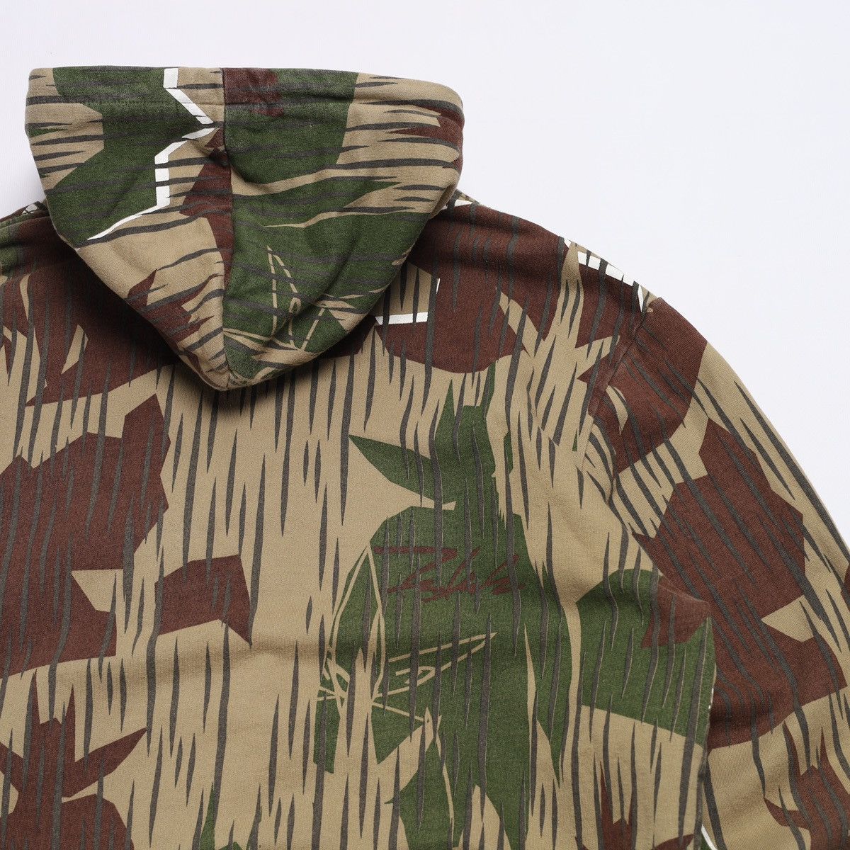 Maharishi Maharishi x Futura 00s Vintage Camo Printed Zip Hoodie Rare Size US L / EU 52-54 / 3 - 12 Thumbnail