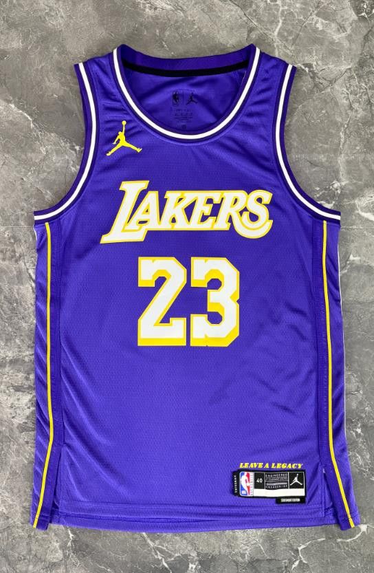 NBA Los Angeles Lakers #23 LeBron James Jersey Size US M / EU 48-50 / 2 - 1 Thumbnail