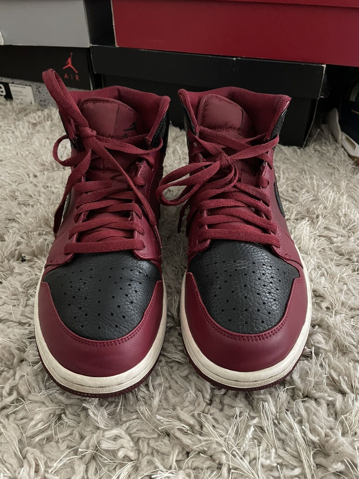 Jordan Brand Jordan 1 Reverse Banned Size US 9.5 / EU 42-43 - 4 Thumbnail