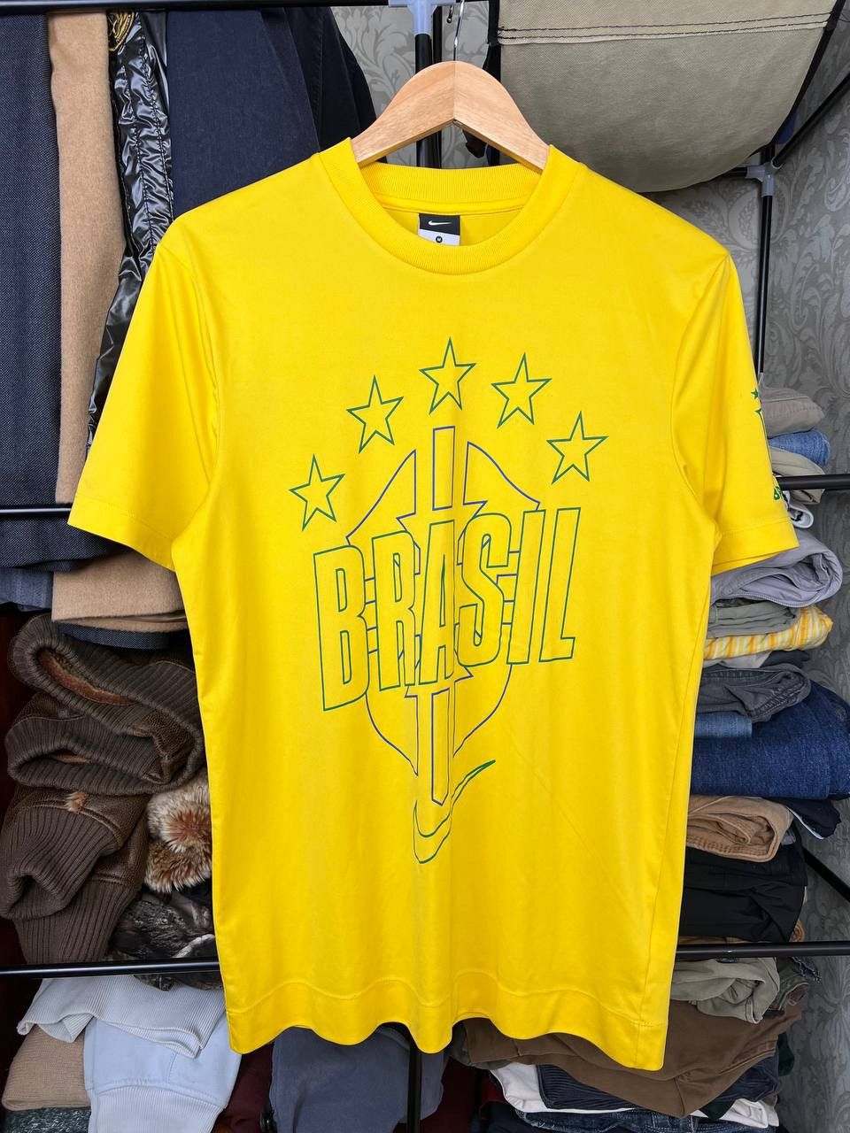 Nike × Vintage Vintage Blokecore Nike Brazil Soccer Jersey Size US M / EU 48-50 / 2 - 1 Thumbnail