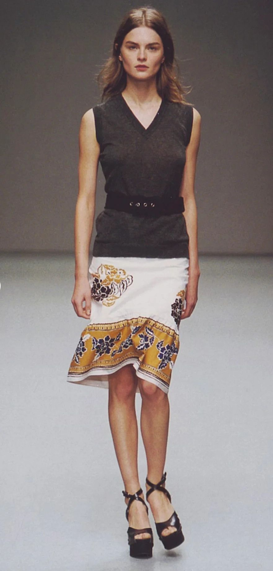 Miu Miu Miu Miu Printed Skirt, SS 2002 Size 28" / US 6 / IT 42 - 2 Thumbnail