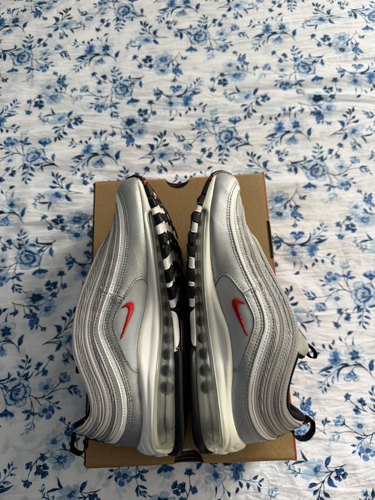 Nike Air Max 97 'Silver Bullet' 2022 Size US 9.5 / EU 42-43 - 7 Thumbnail