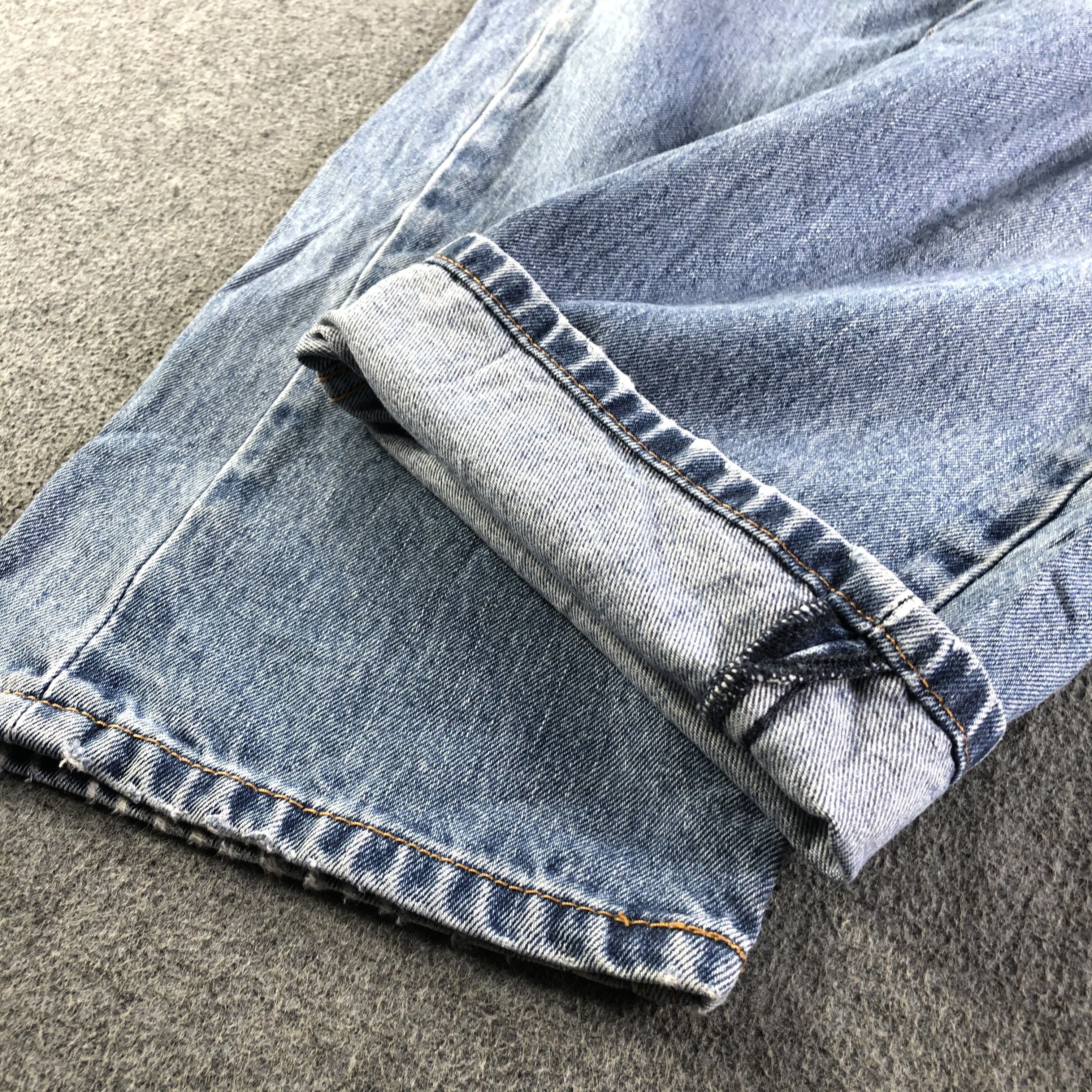 Levi's Vintage Blue Wash Levis Jeans-J4242 Size US 41 - 7 Thumbnail