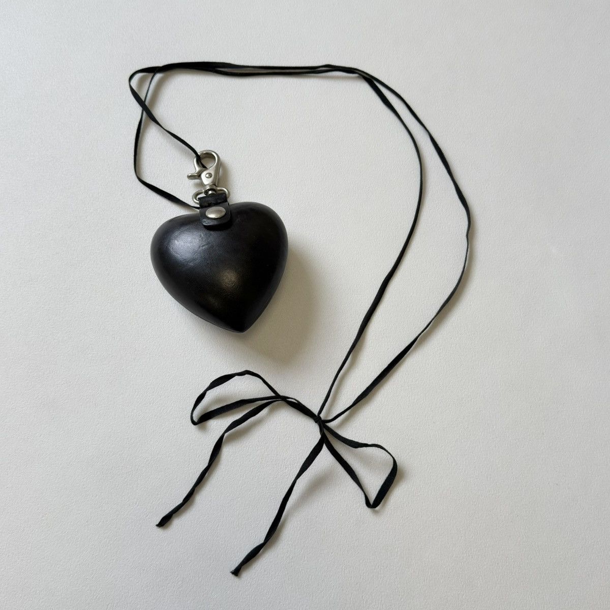 Ann Demeulemeester Black Leather Heart Shaped Locket Necklace Size ONE SIZE - 10 Thumbnail