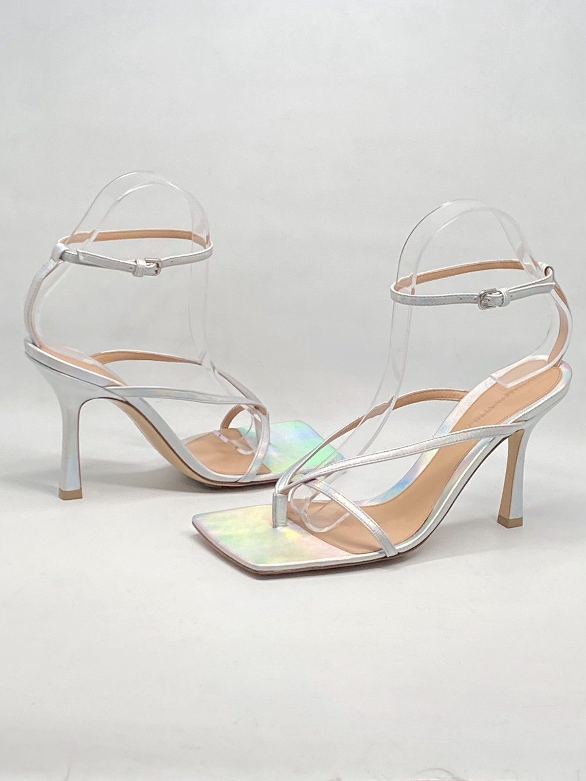 Bottega Veneta Bottega Veneta Leather Strappy Thong Sandals size 37.5 Size US 7.5 / IT 37.5 - 9 Thumbnail