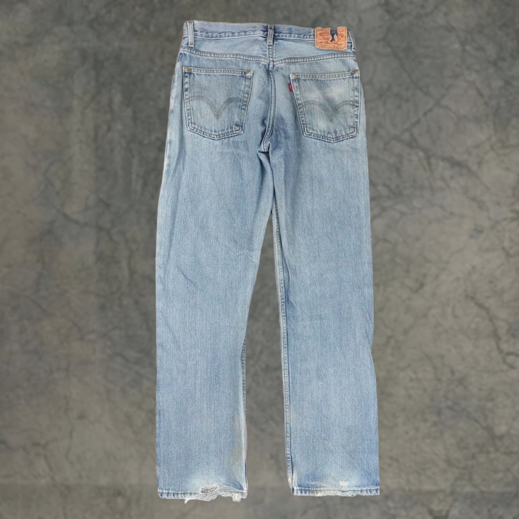 Levi's VINTAGE Levi's 505 Regular Men Jeans 33x32 Light Wash Blue Denim 5-Pocket Straight Size US 33 - 1 Thumbnail