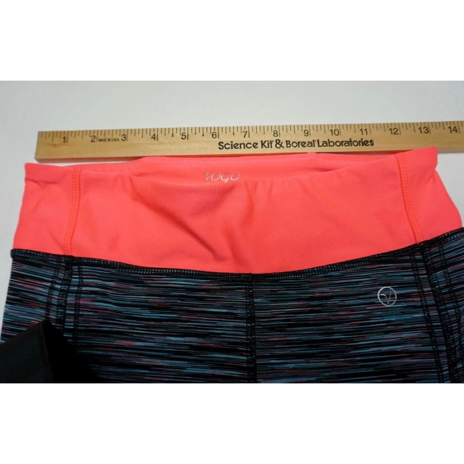 Logo Athletic Vogo Athletica Women S Poly Spandex Hot Pink Compression Leggings Capris Leggings Womens S Color Multicolor Crew/Capri Style compression Size 28" / US 6 / IT 42 - 4 Thumbnail