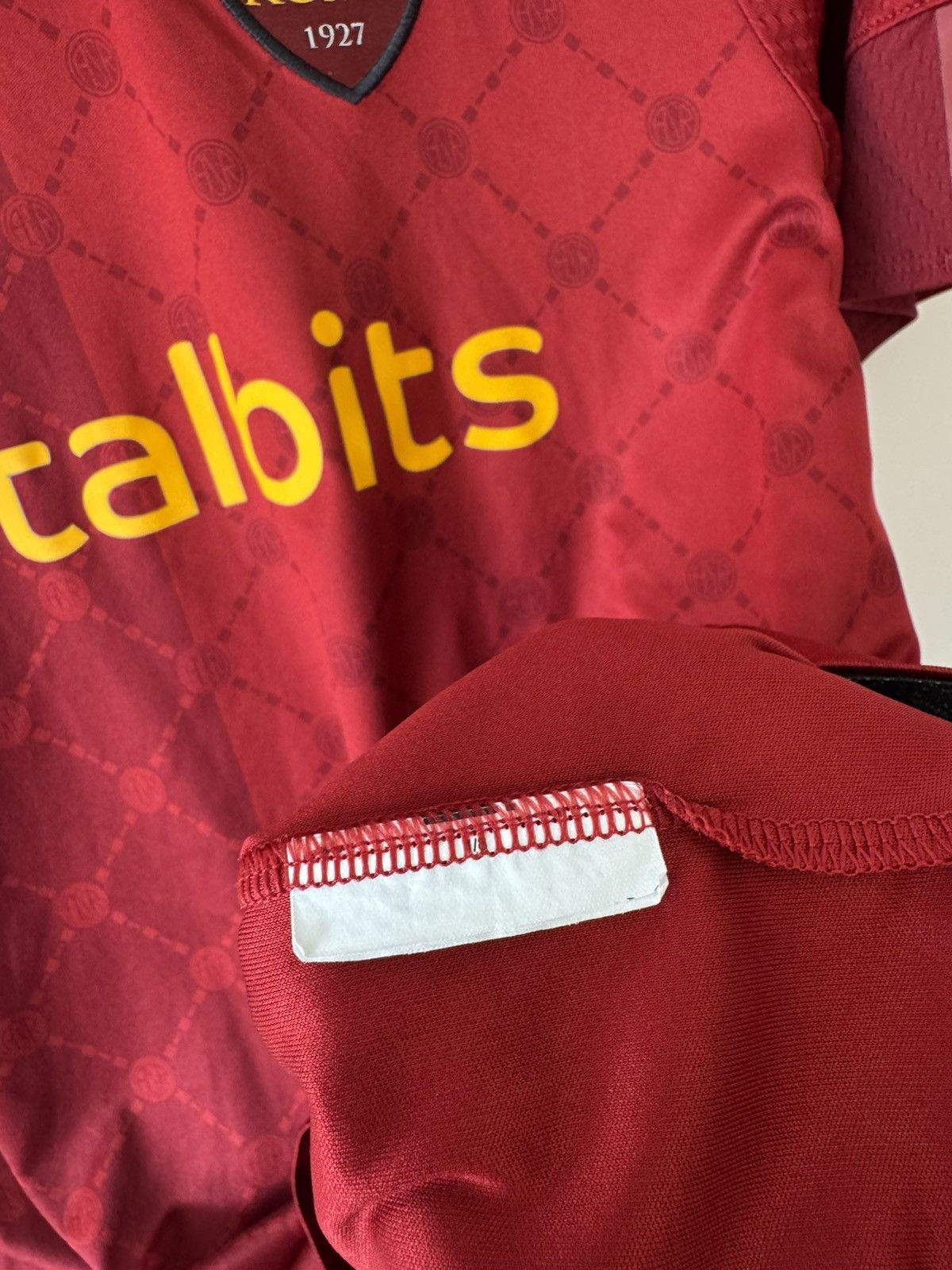New Balance Roma 2022-2023 Home Soccer Jersey Football Shirt Red Kit Size US S / EU 44-46 / 1 - 19 Thumbnail