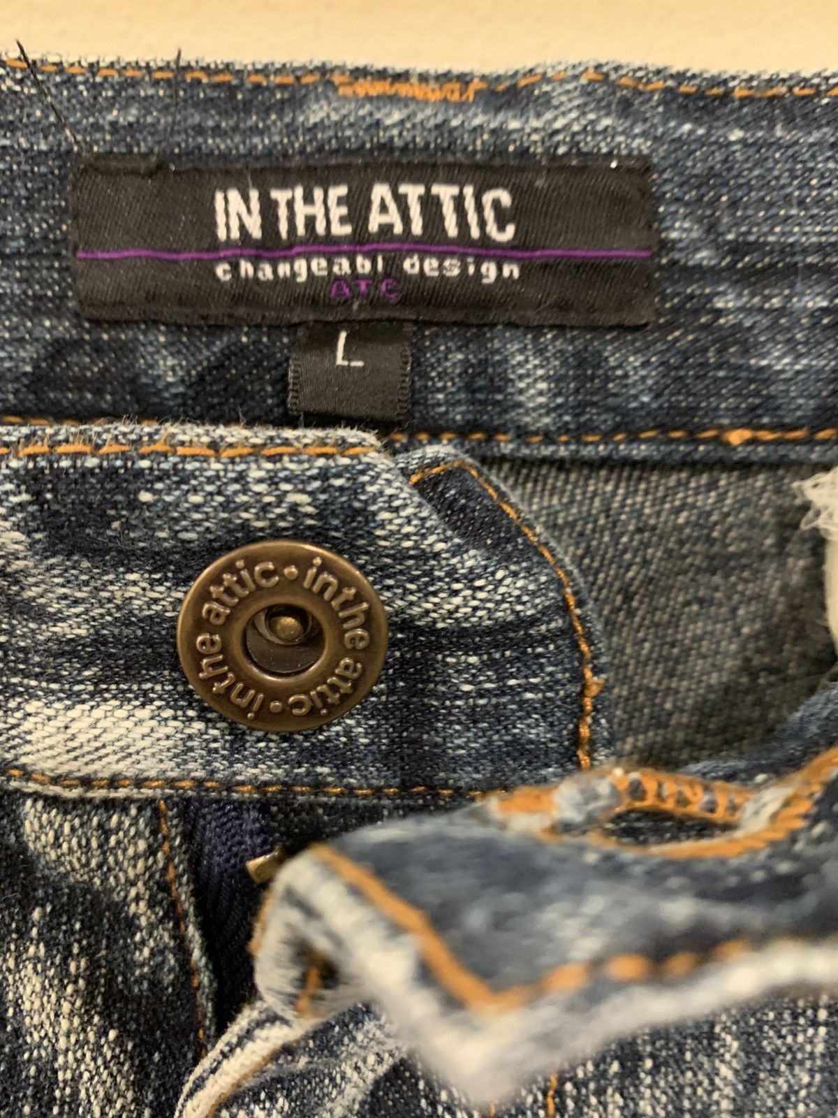 In The Attic In The Attic Poem Distressed Denim Size US 31 - 6 Thumbnail
